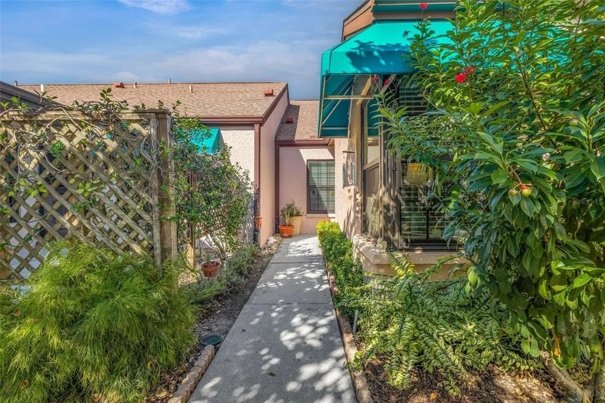 Property Slideshow image 6 of 61 | 6089 clubside dr # 00, Sarasota, FL, 34243