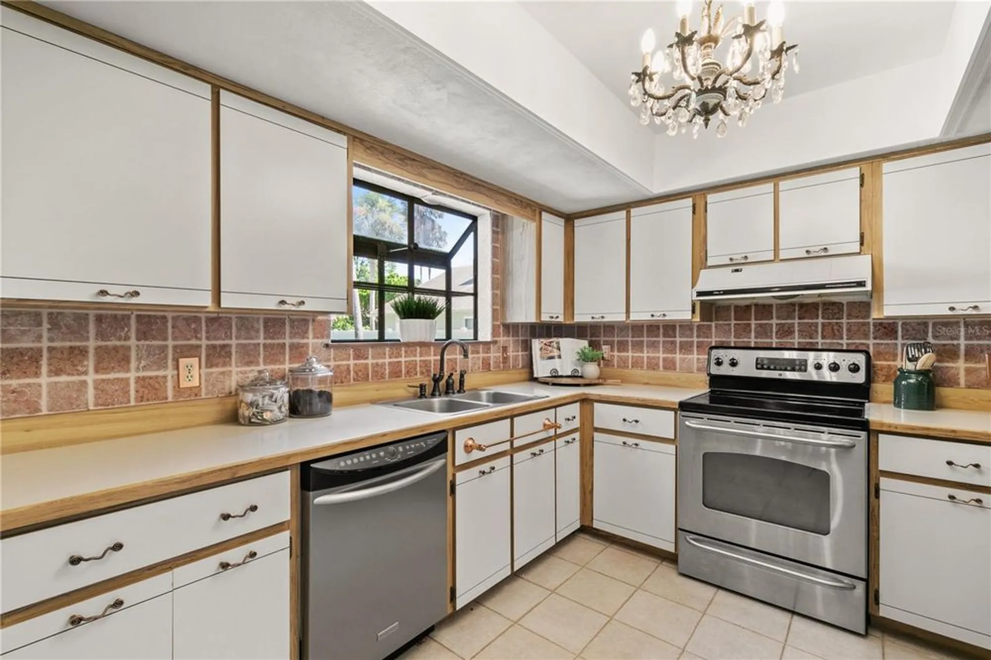 Property Slideshow image 13 of 52 | 100 bittern ct, Daytona Beach, FL, 32119