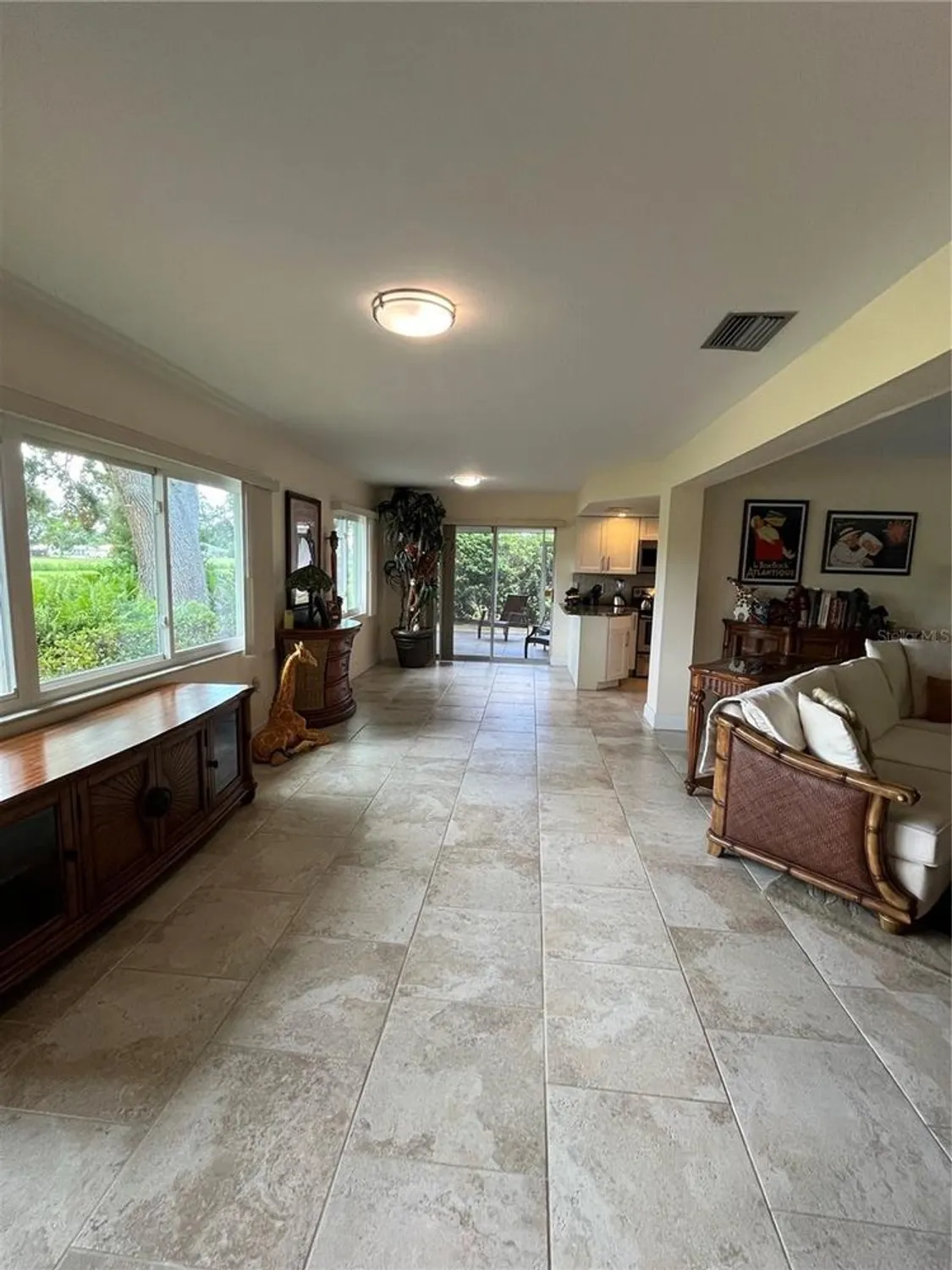 Property Slideshow image 23 of 52 | 3337 spring mill cir, Sarasota, FL, 34239