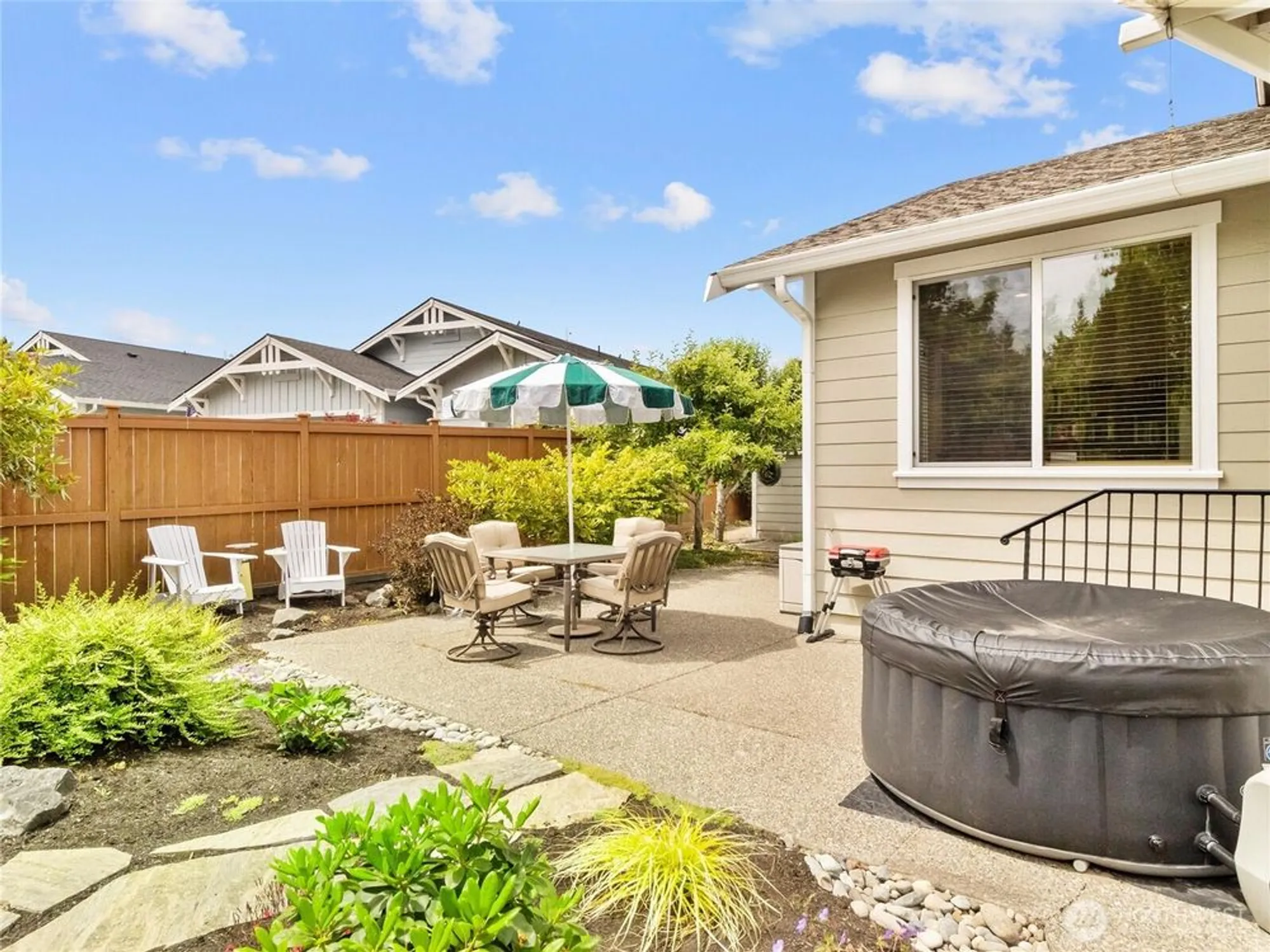 Property Slideshow image 30 of 40 | 4989 spokane st, Lacey, WA, 98516