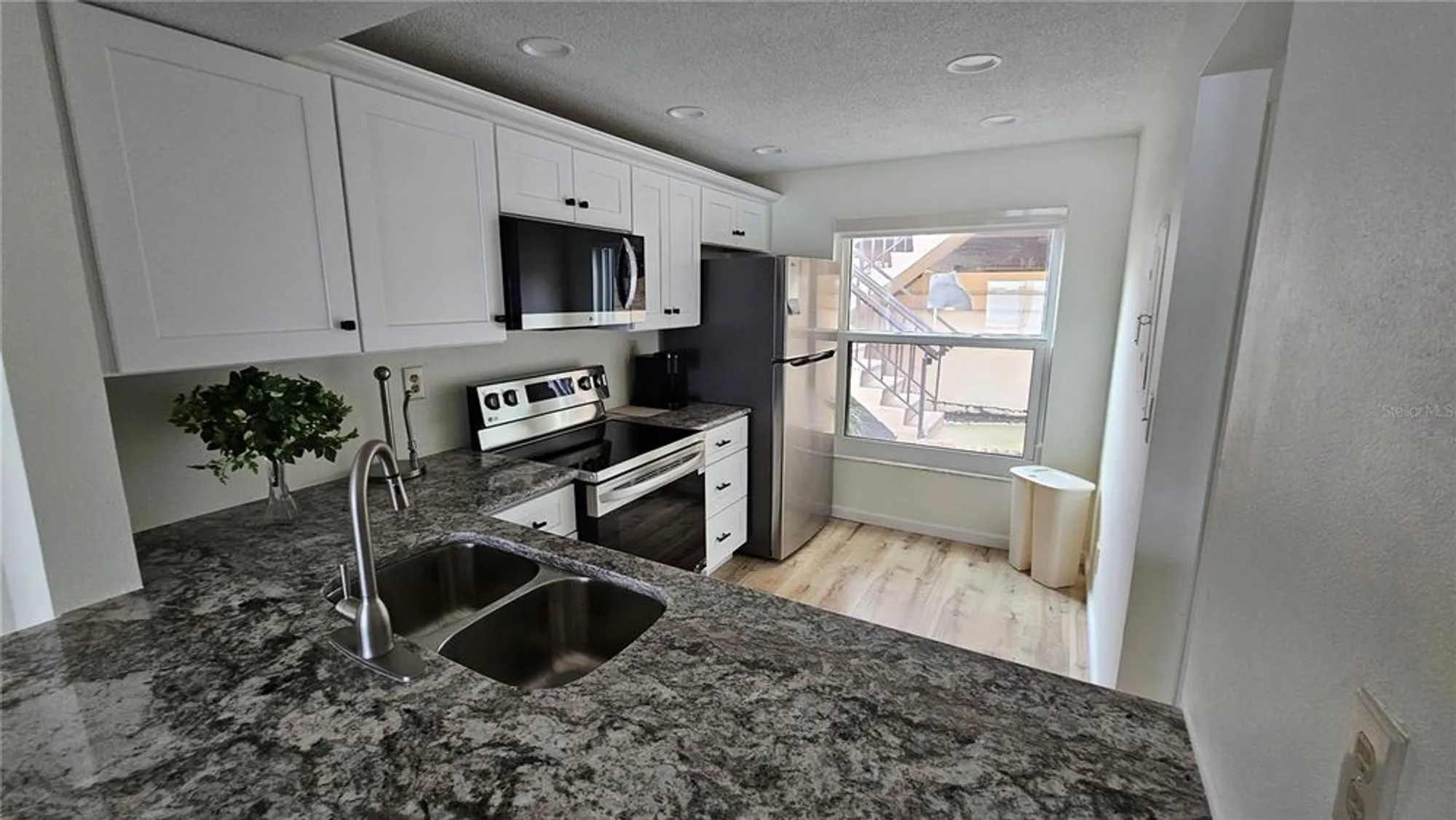 Property Slideshow image 9 of 32 | 6177 sun blvd apt 108, St Petersburg, FL, 33715