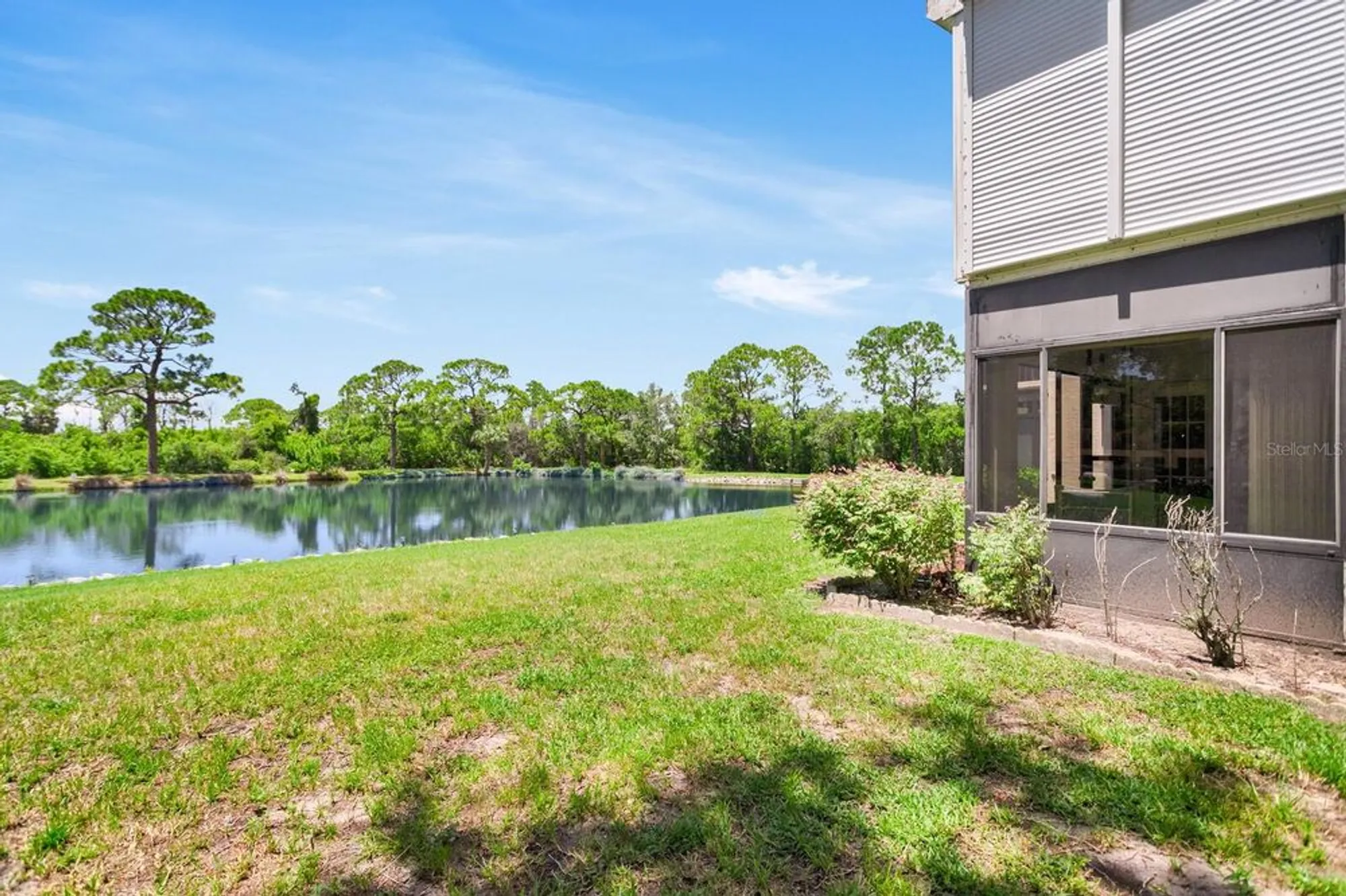 Property Slideshow image 51 of 77 | 8186 terrace garden dr n unit 101, St Petersburg, FL, 33709