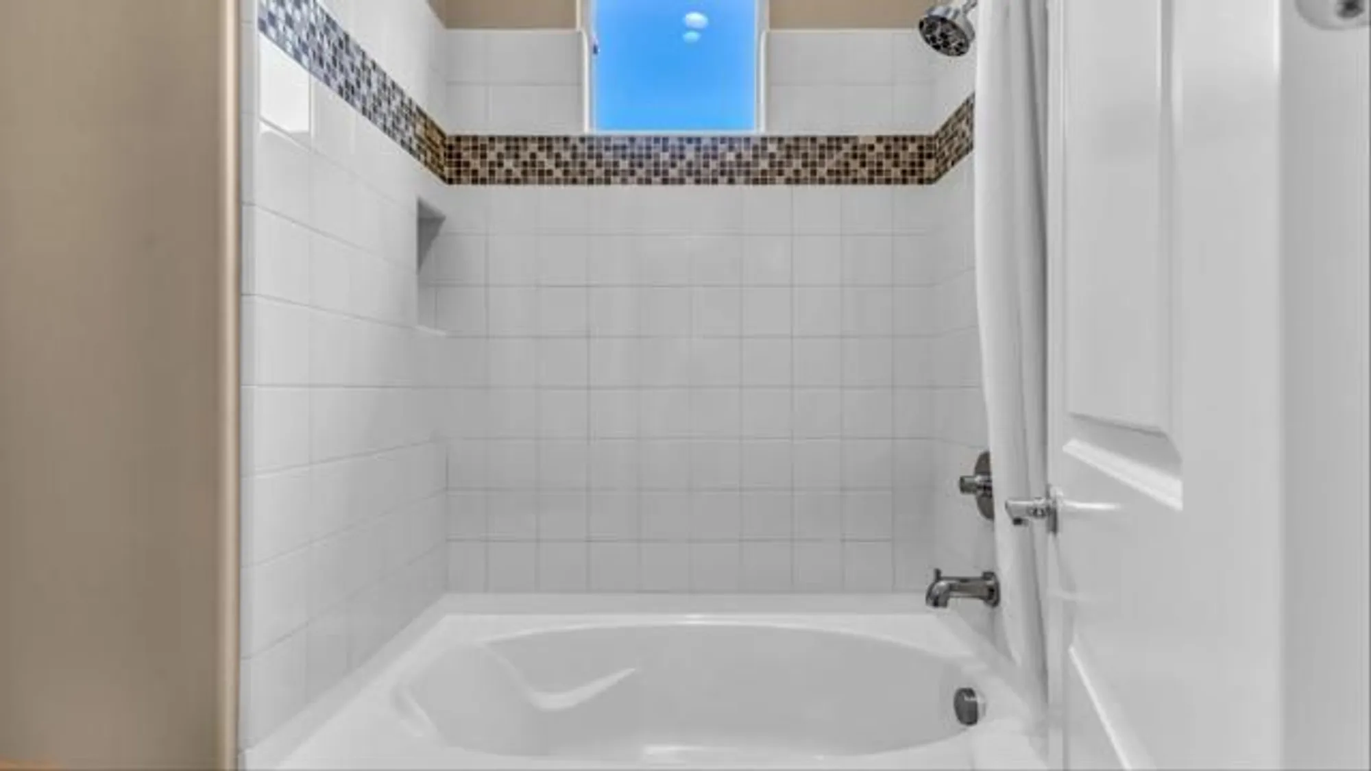 Property Slideshow image 25 of 54 | 82707 monarchos ct, Indio, CA, 92201