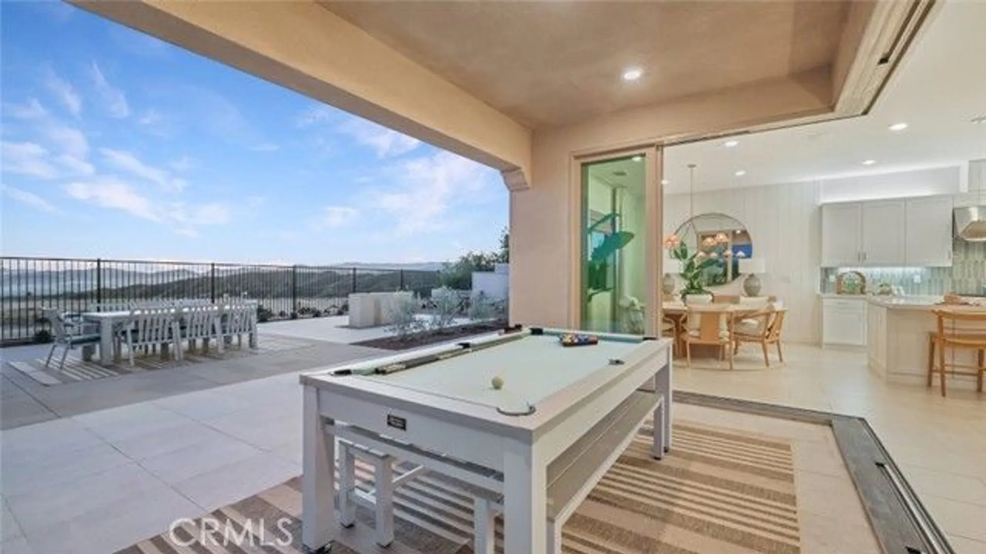 Property Slideshow image 9 of 30 | 29437 via diamante, Valencia, CA, 91354