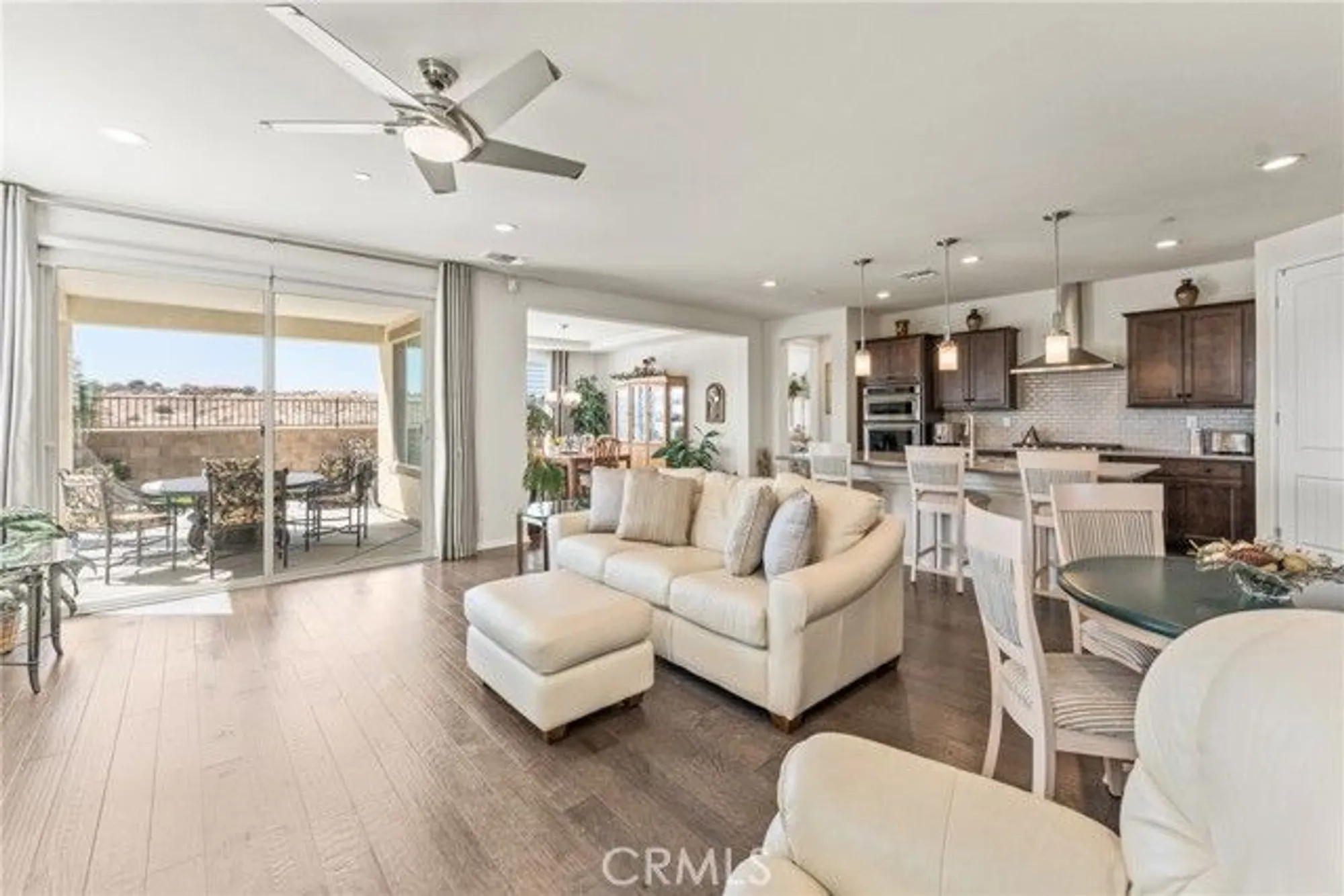 Property Slideshow image 9 of 71 | 11636 cascade st, Apple Valley, CA, 92308