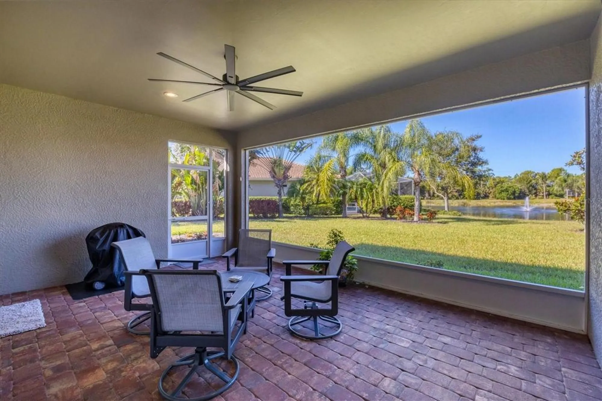 Property Slideshow image 37 of 66 | 6144 abaco dr, Sarasota, FL, 34238