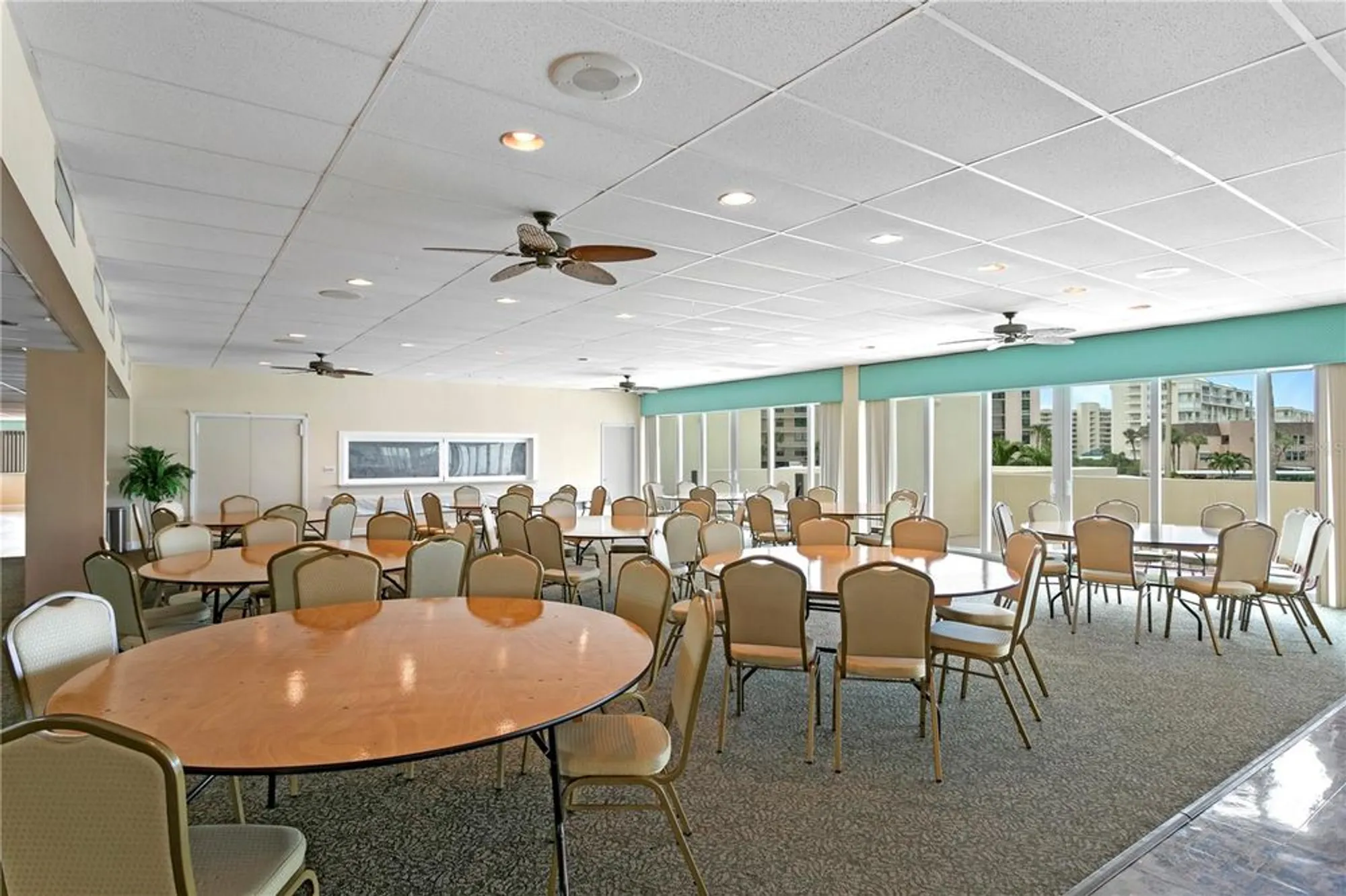 Property Slideshow image 59 of 73 | 7400 sun island dr 407, South Pasadena, FL, 33707