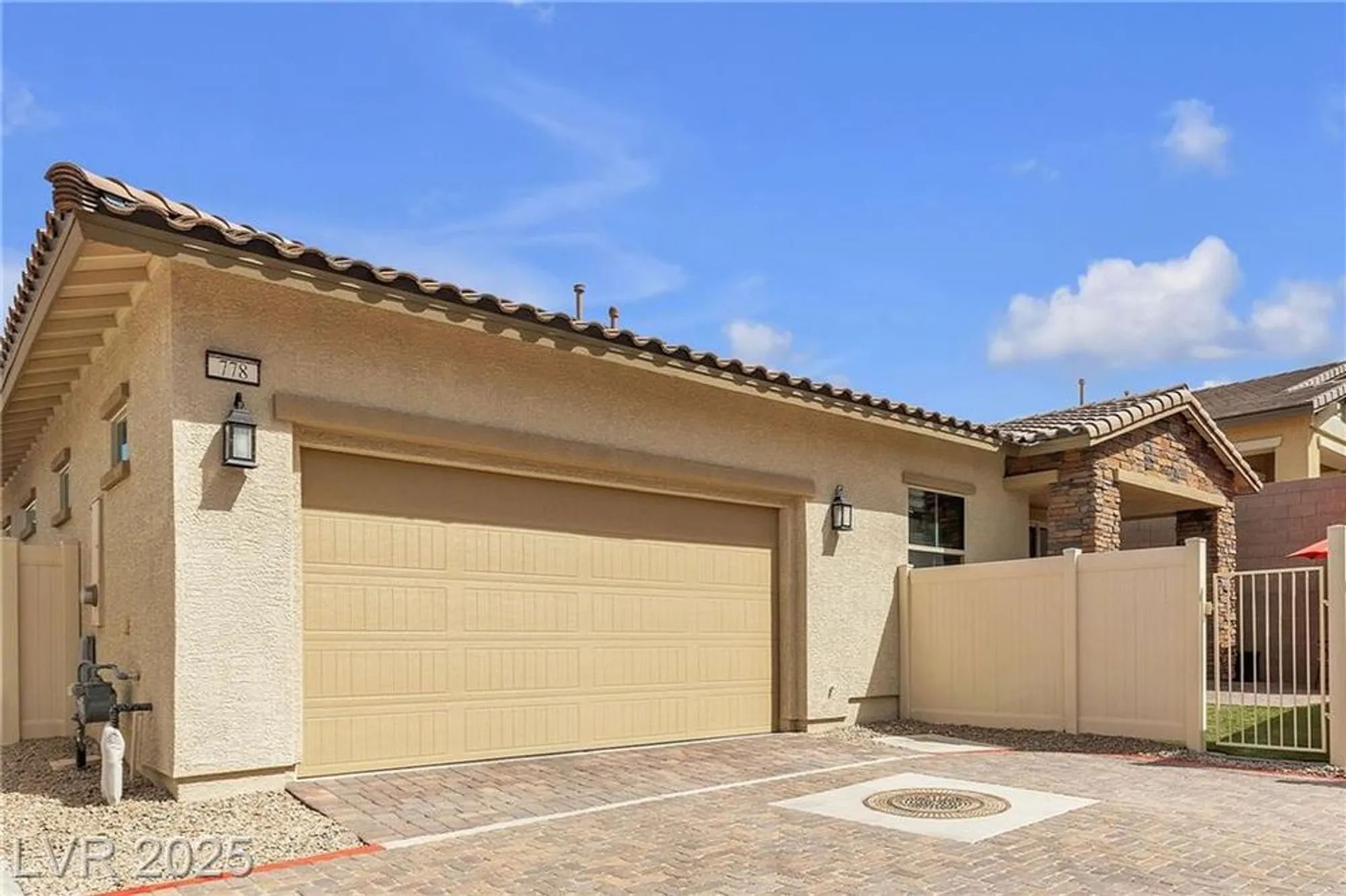 Property Slideshow image 33 of 59 | 778 hibiscuss blossom st, Henderson, NV, 89011