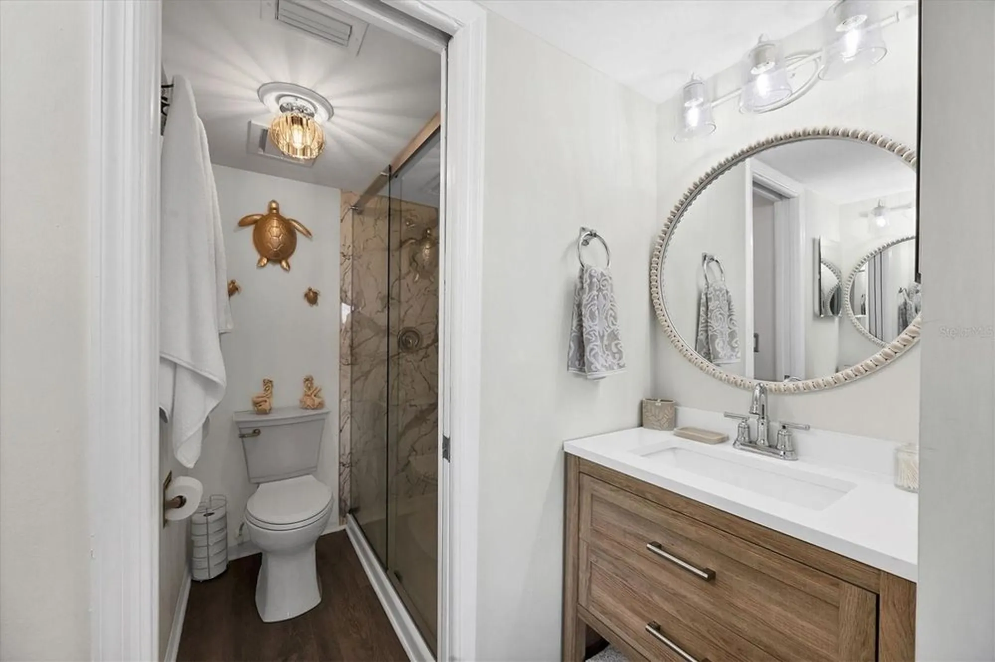 Property Slideshow image 27 of 61 | 408 cerromar cir 331, Venice, FL, 34293