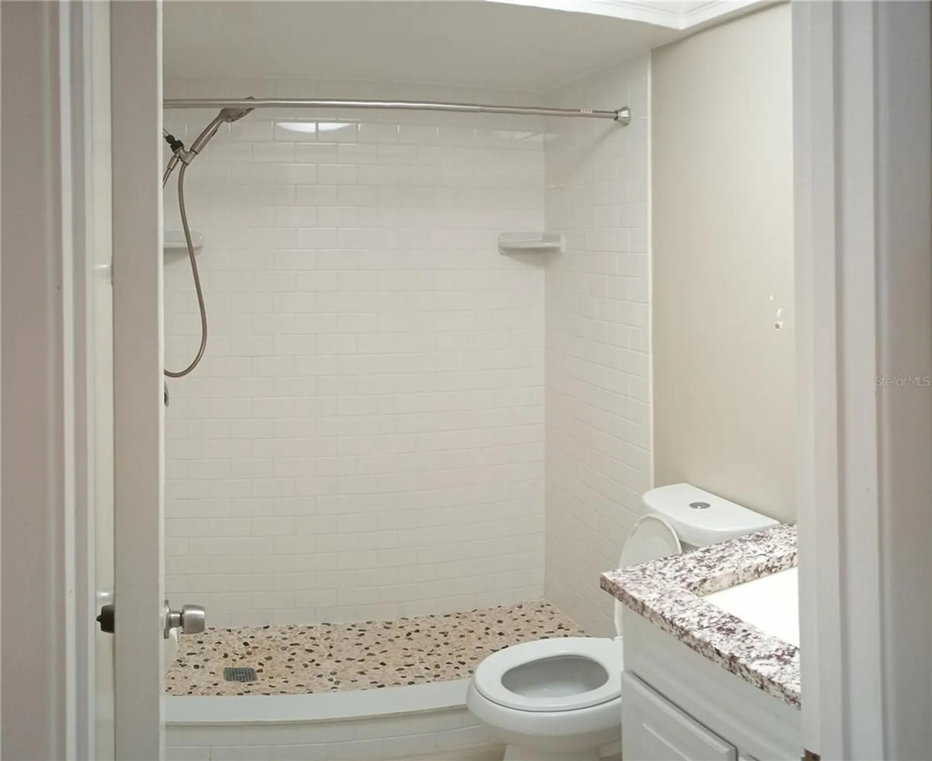 Property Slideshow image 9 of 13 | 1250 s pinellas ave 403, Tarpon Springs, FL, 34689