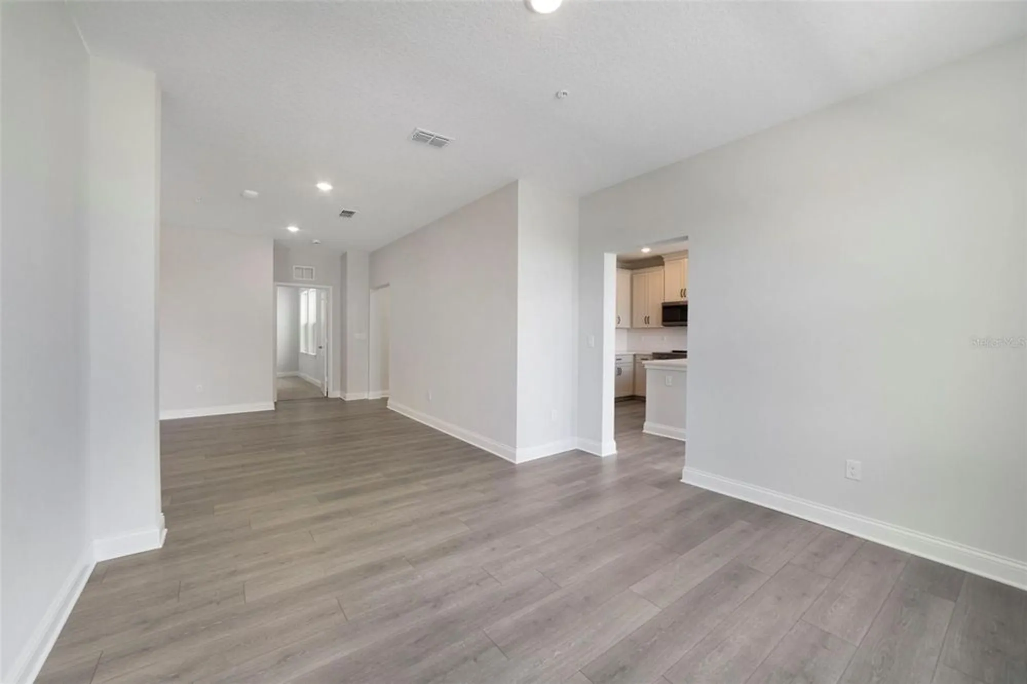 Property Slideshow image 10 of 35 | 7545 laureate blvd unit 7202, Orlando, FL, 32827