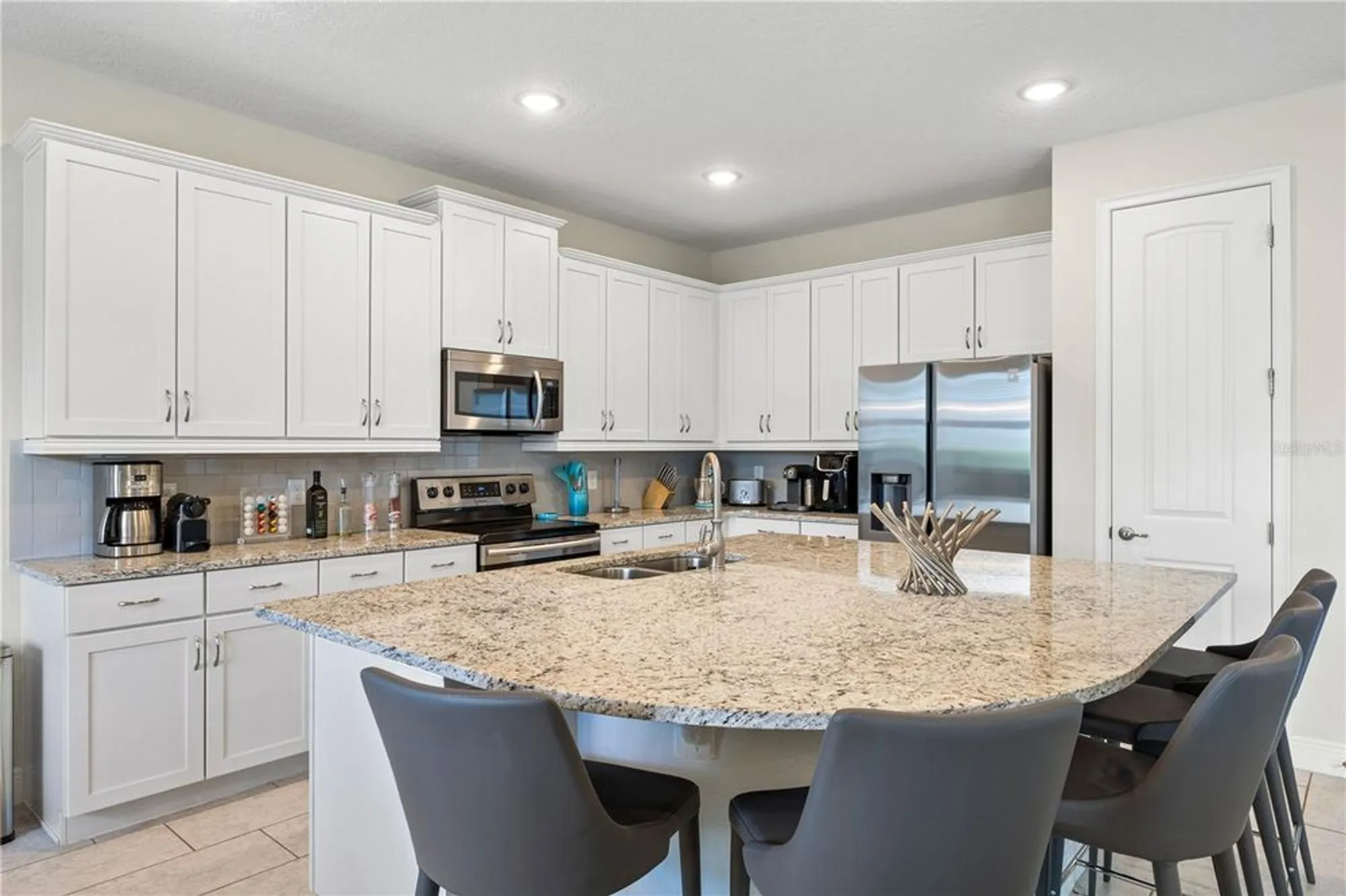 Property Slideshow image 18 of 46 | 321 auburn ave, Kissimmee, FL, 34747