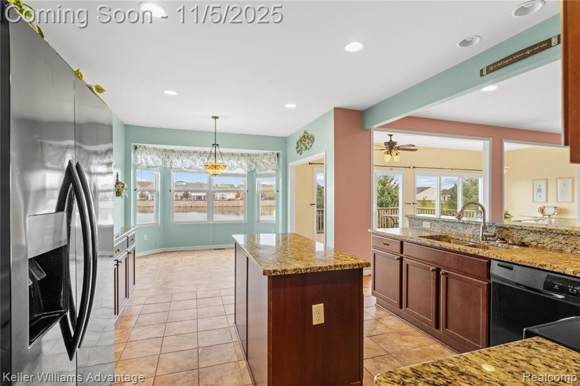 Property Slideshow image 13 of 33 | 6317 prairie dunes dr, Grand Blanc, MI, 48439