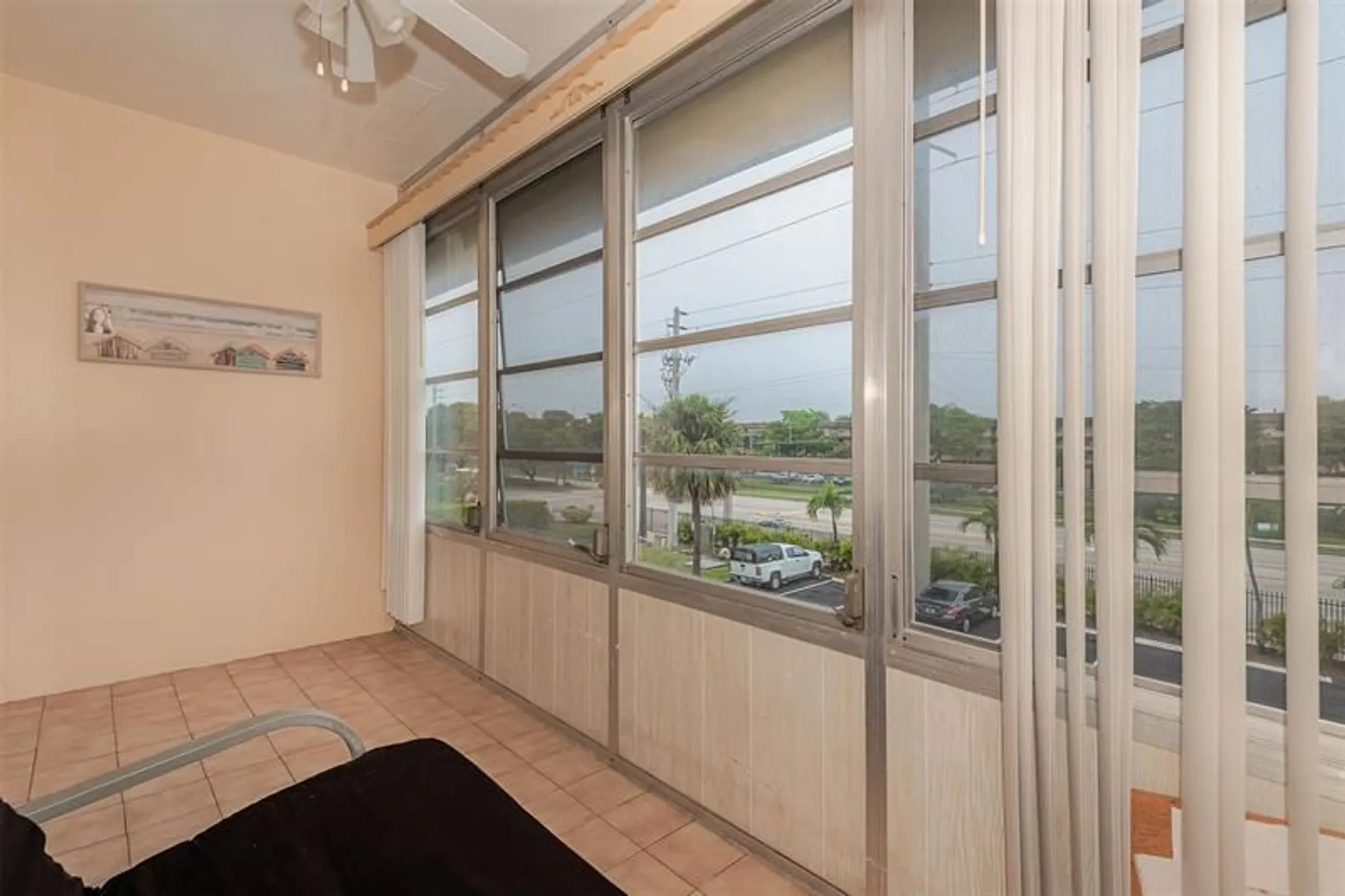Property Slideshow image 23 of 36 | 3071 nw 47th ter 317, Lauderdale Lakes, FL, 33313