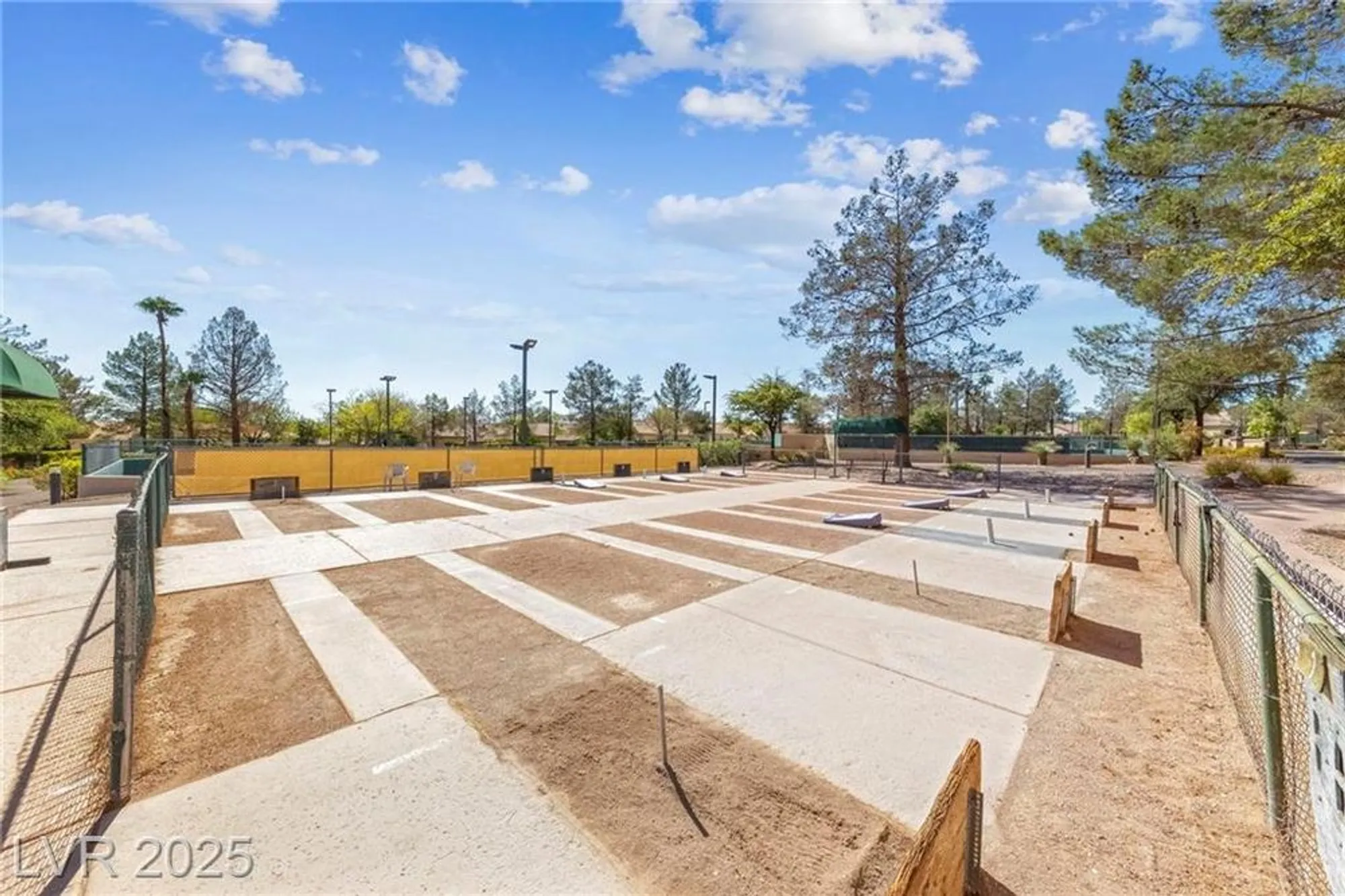 Property Slideshow image 49 of 72 | 2925 lotus hill dr, Las Vegas, NV, 89134