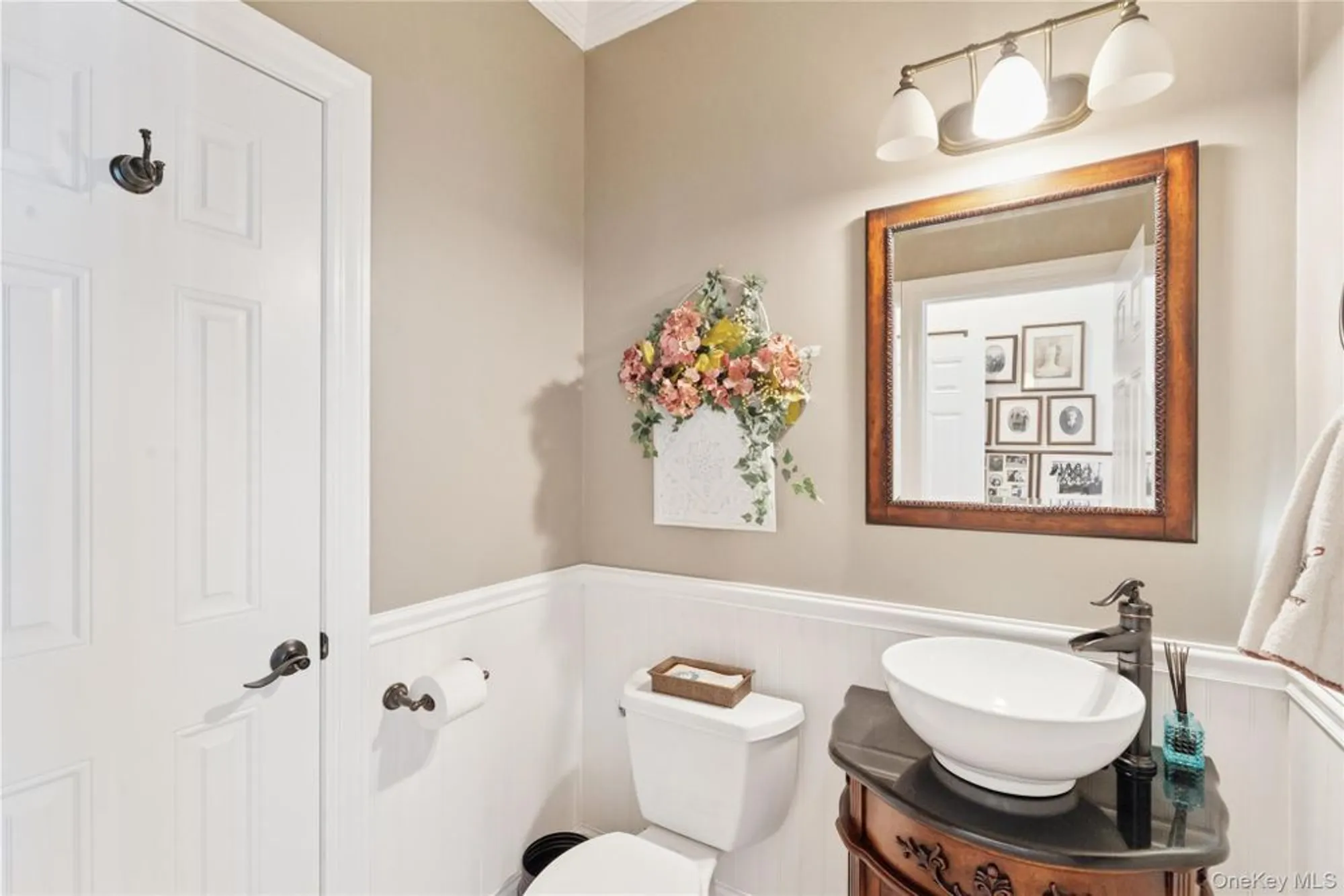 Property Slideshow image 13 of 31 | 113 overture pl, Eastport, NY, 11941