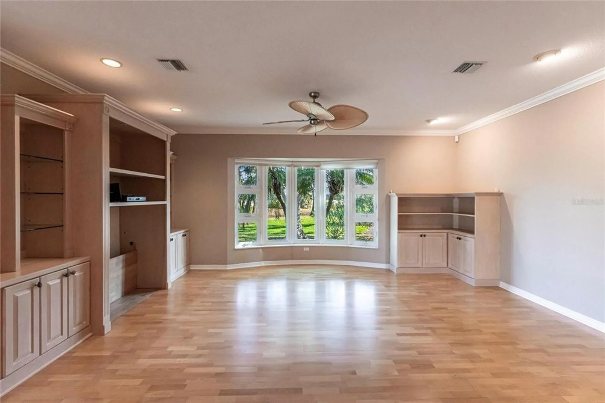 Property Slideshow image 12 of 66 | 20 saint croix way, Englewood, FL, 34223