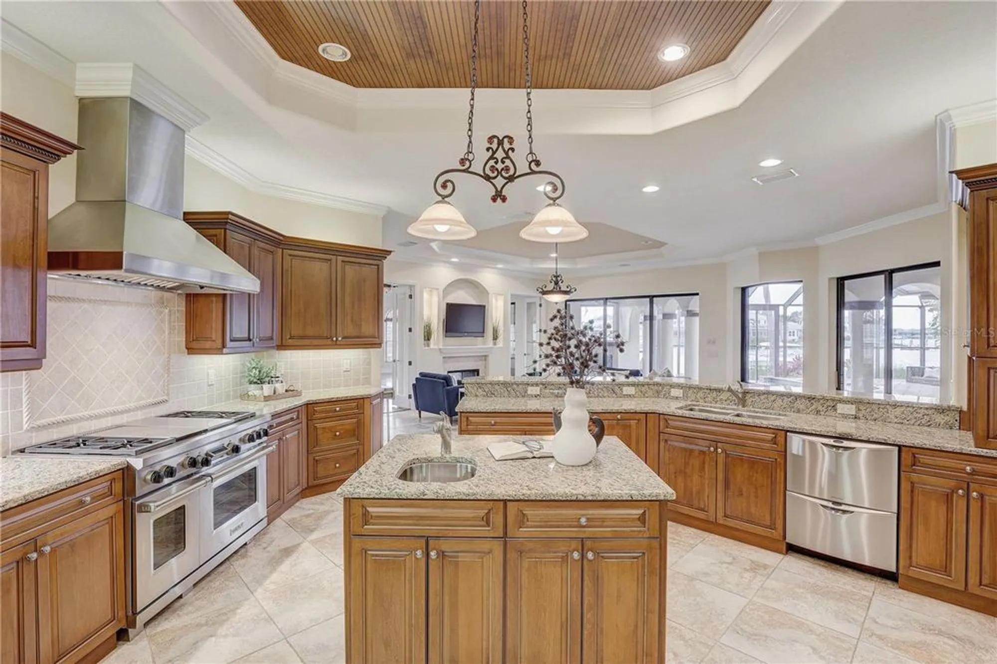 Property Slideshow image 18 of 61 | 5408 tybee island dr, Apollo Beach, FL, 33572