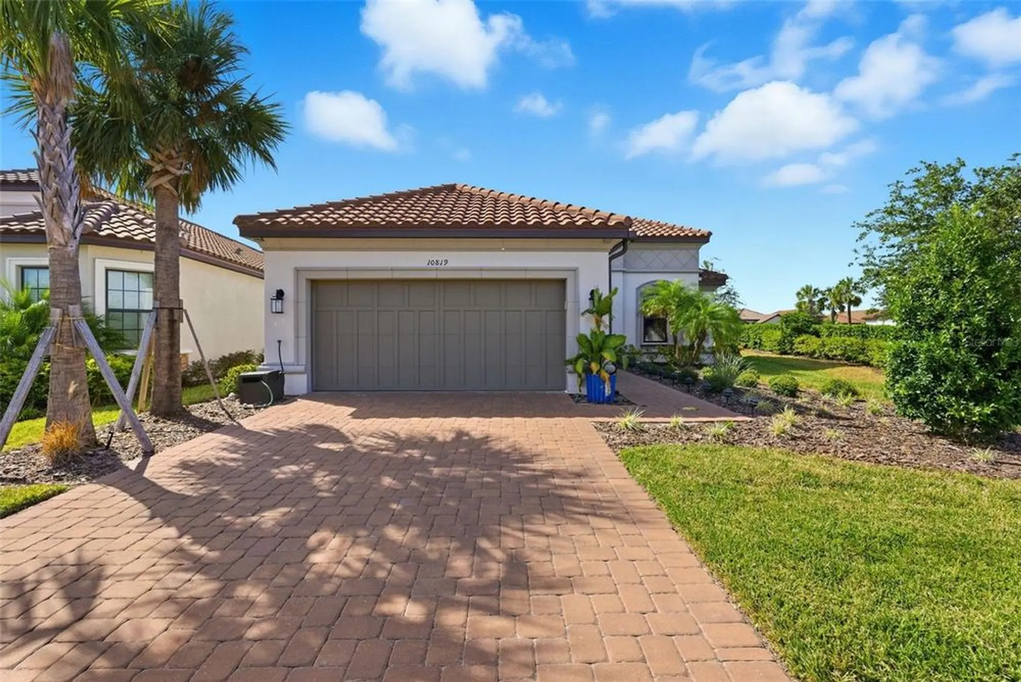 Property Slideshow image 3 of 44 | 10819 wicker park pl, Palmetto, FL, 34221