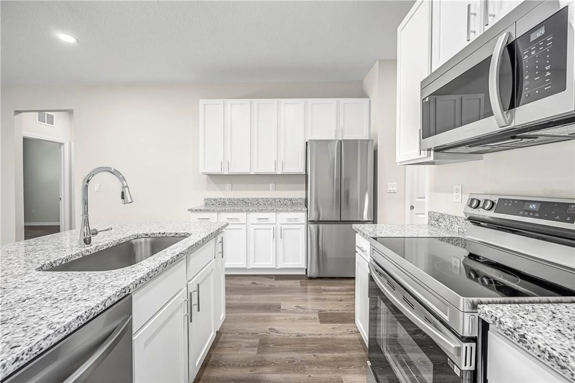 Property Slideshow image 19 of 75 | 10148 duffy cir, Weeki Wachee, FL, 34613