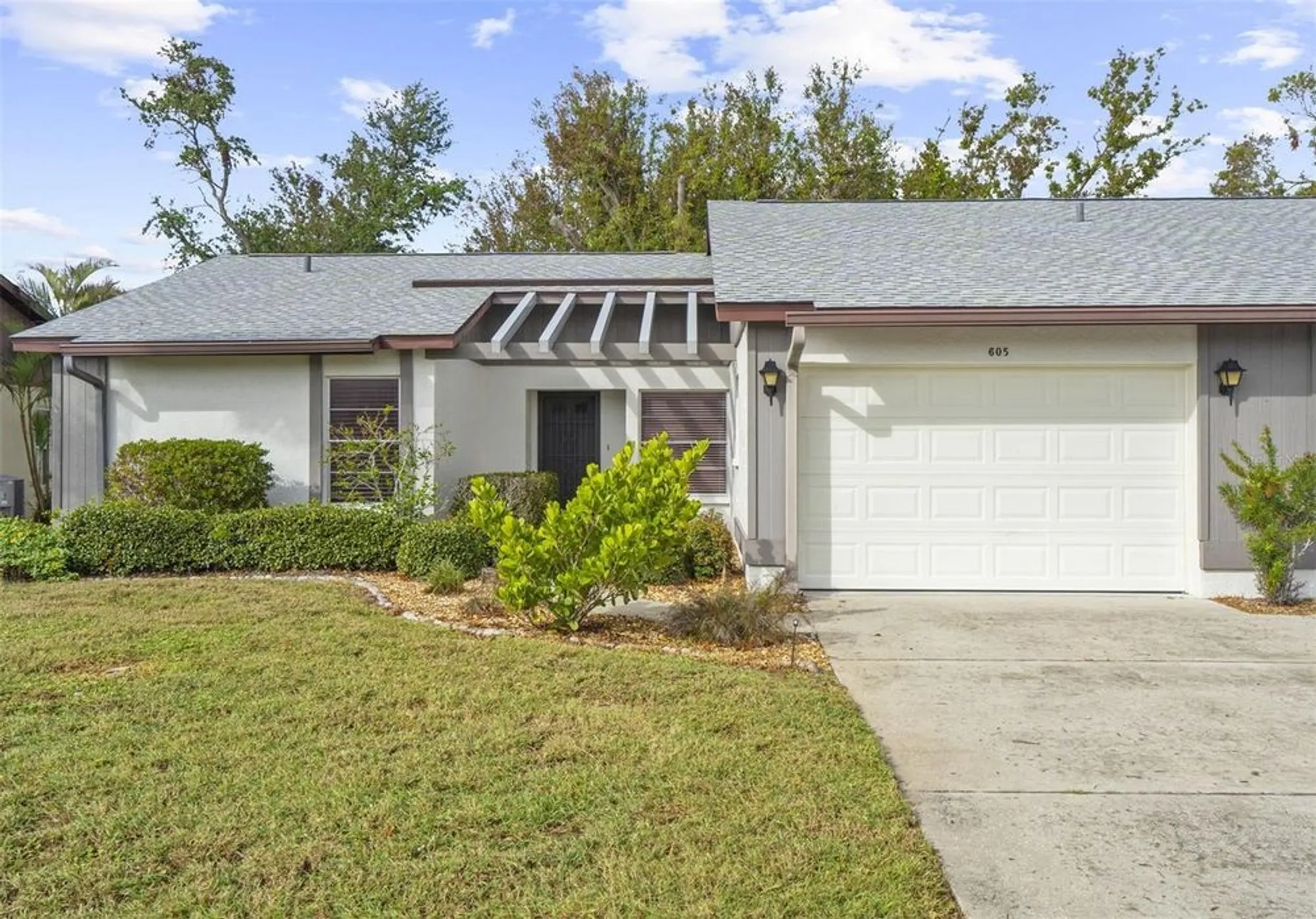Property Slideshow image 1 of 26 | 605 apple ln, Englewood, FL, 34223
