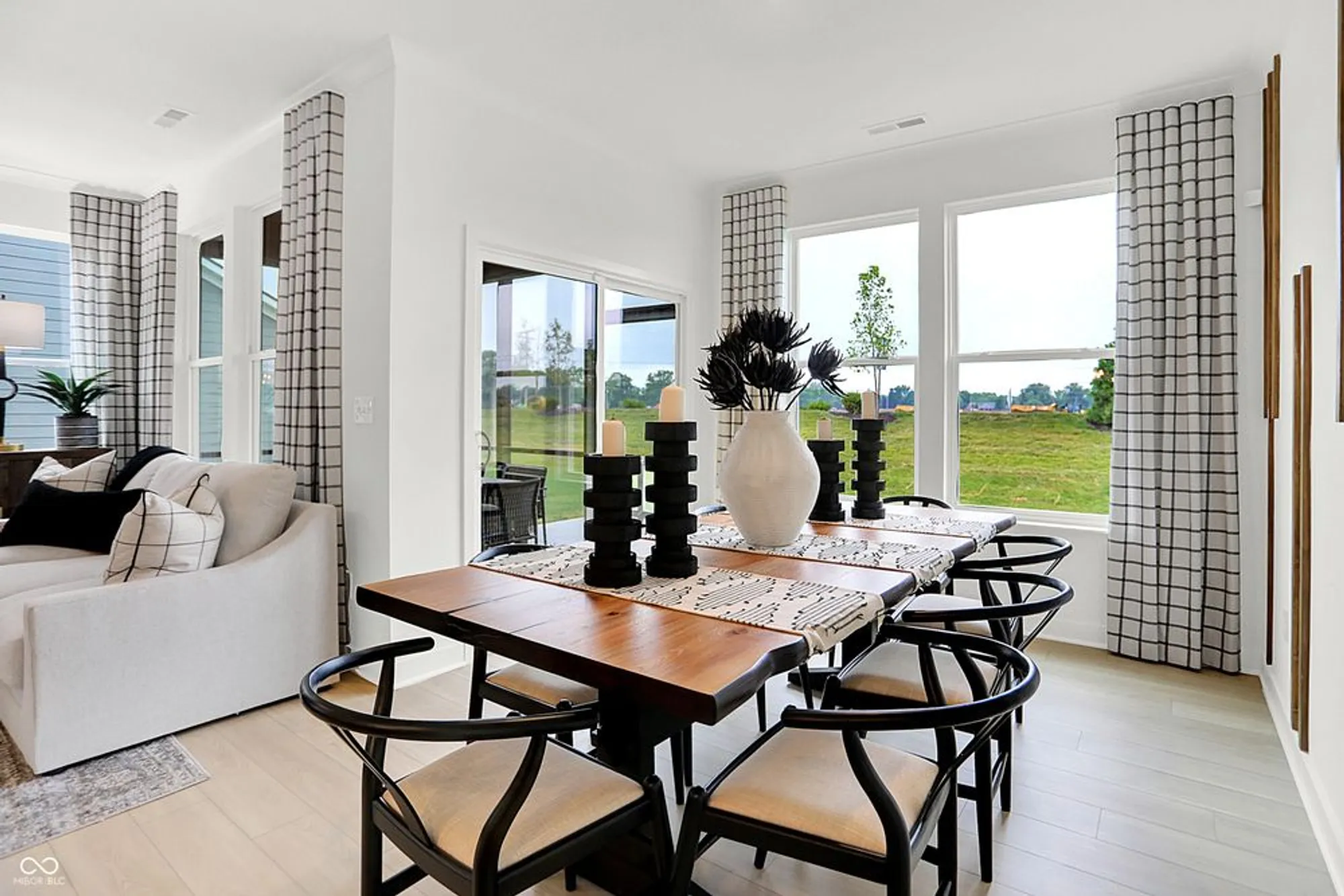 Property Slideshow image 15 of 31 | 5339 nettleton way, Avon, IN, 46123