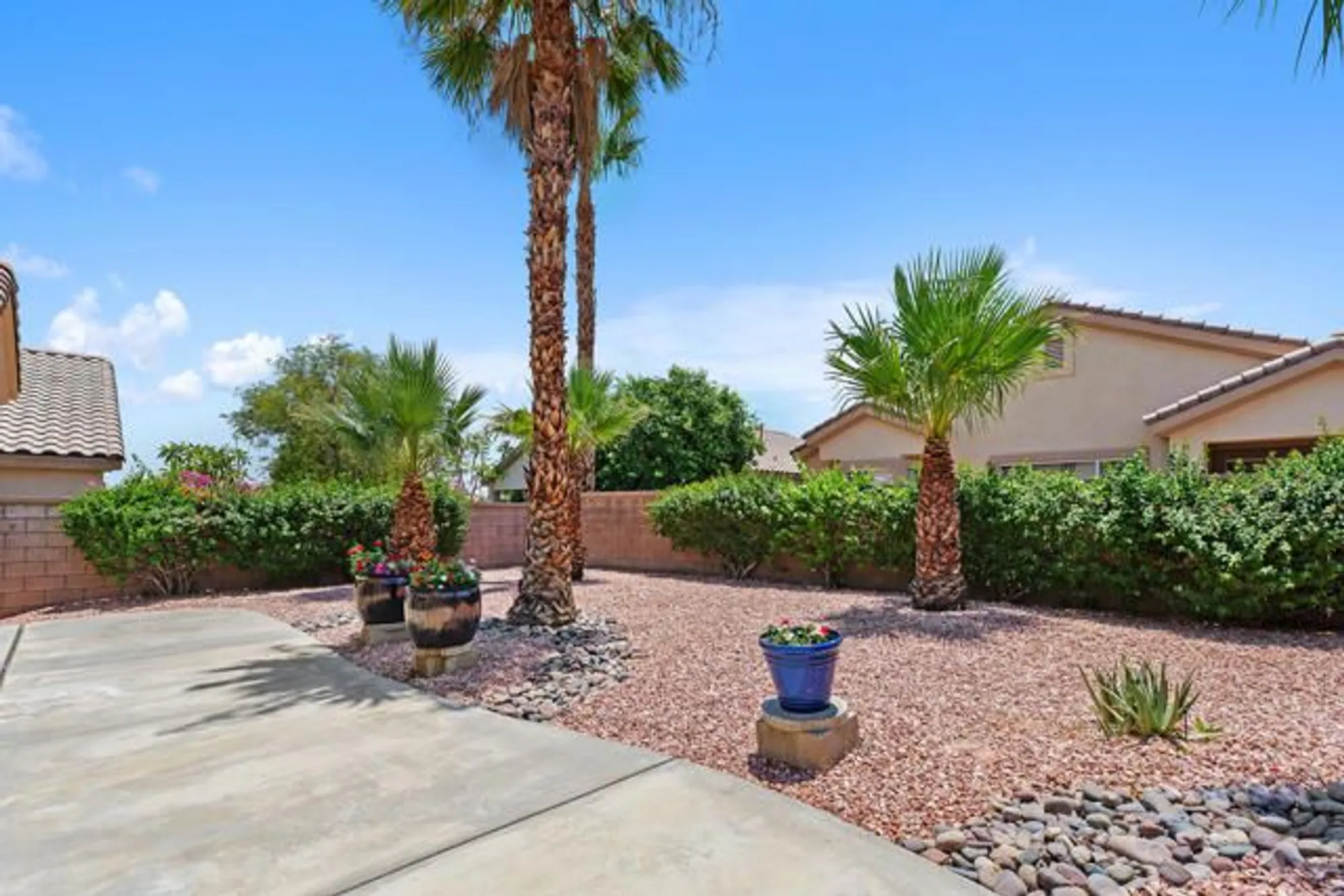 Property Slideshow image 24 of 35 | 78837 tangerine ct, Palm Desert, CA, 92211