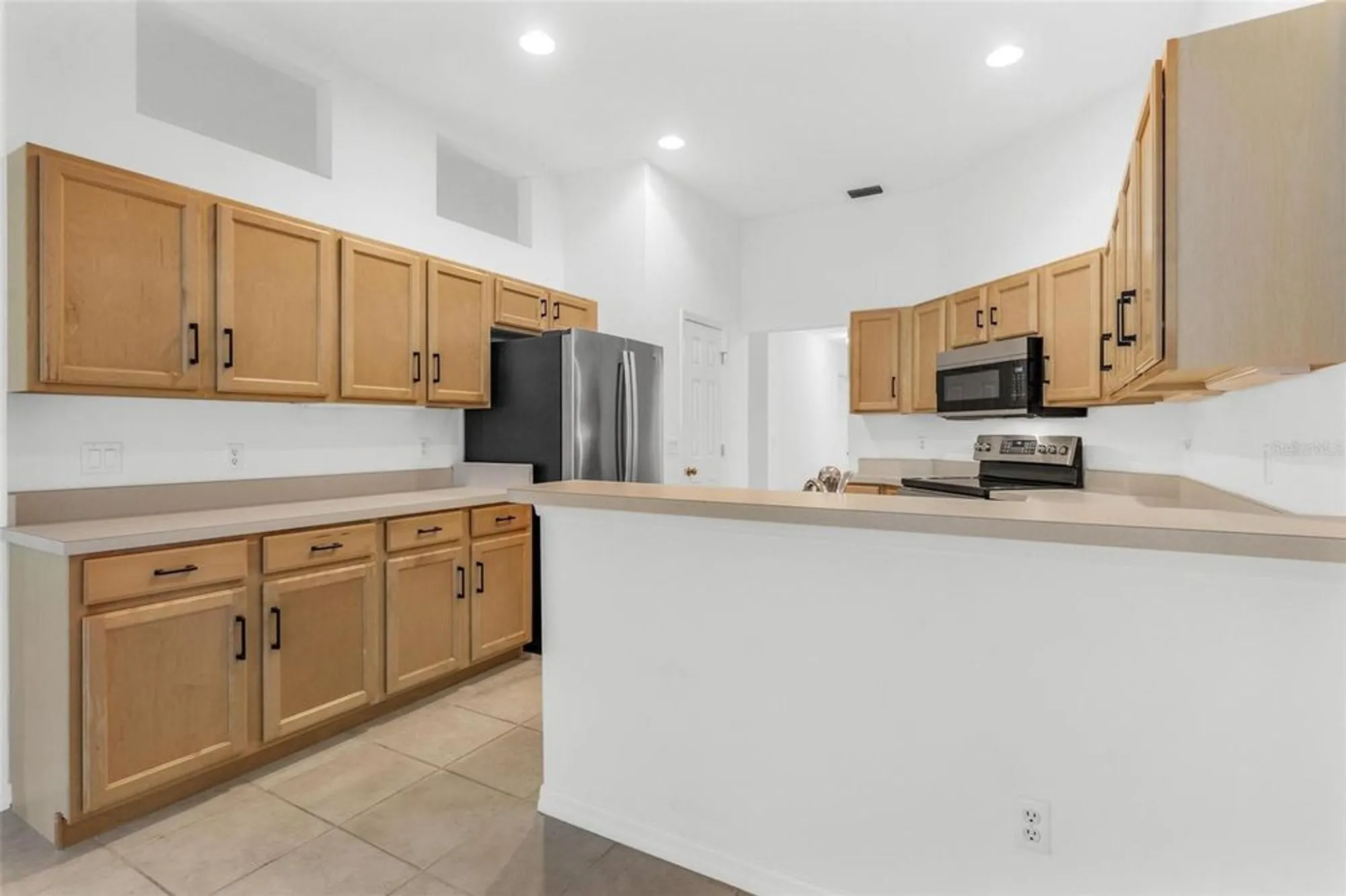 Property Slideshow image 9 of 39 | 7023 arcadian ct, Mount Dora, FL, 32757