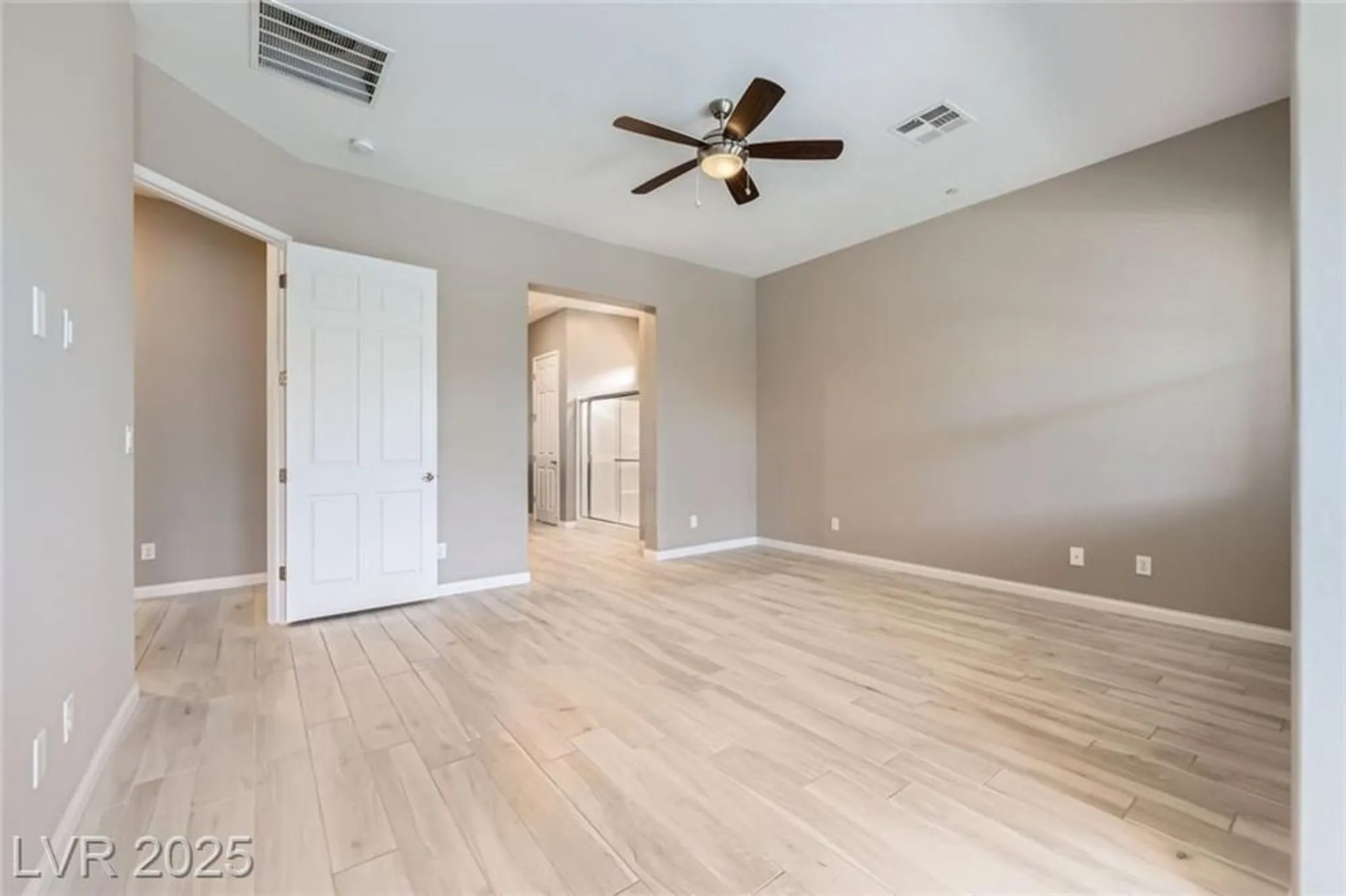 Property Slideshow image 26 of 53 | 738 purple knoll walk, Henderson, NV, 89011