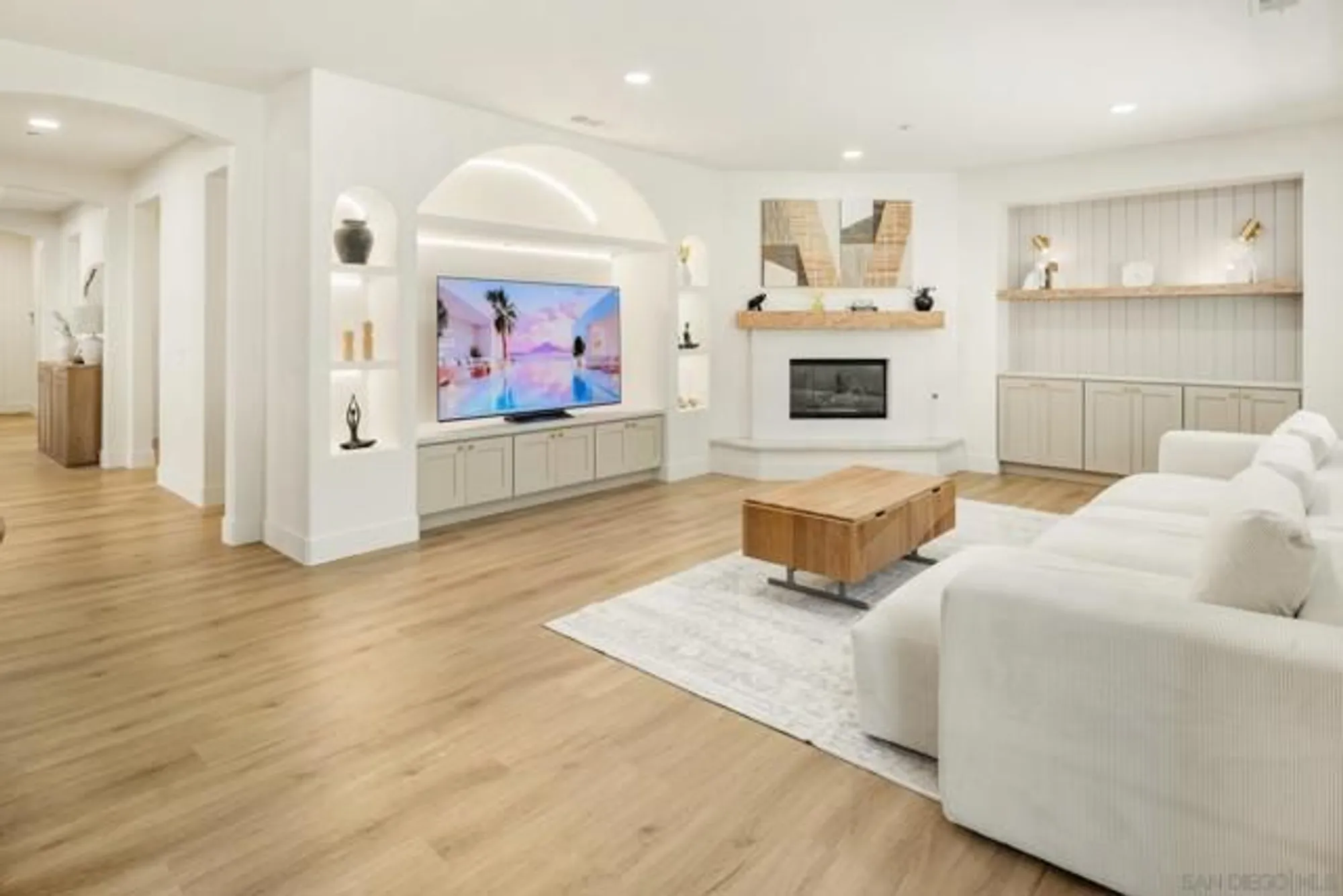 Property Slideshow image 10 of 61 | 10528 pinion trl, Escondido, CA, 92026