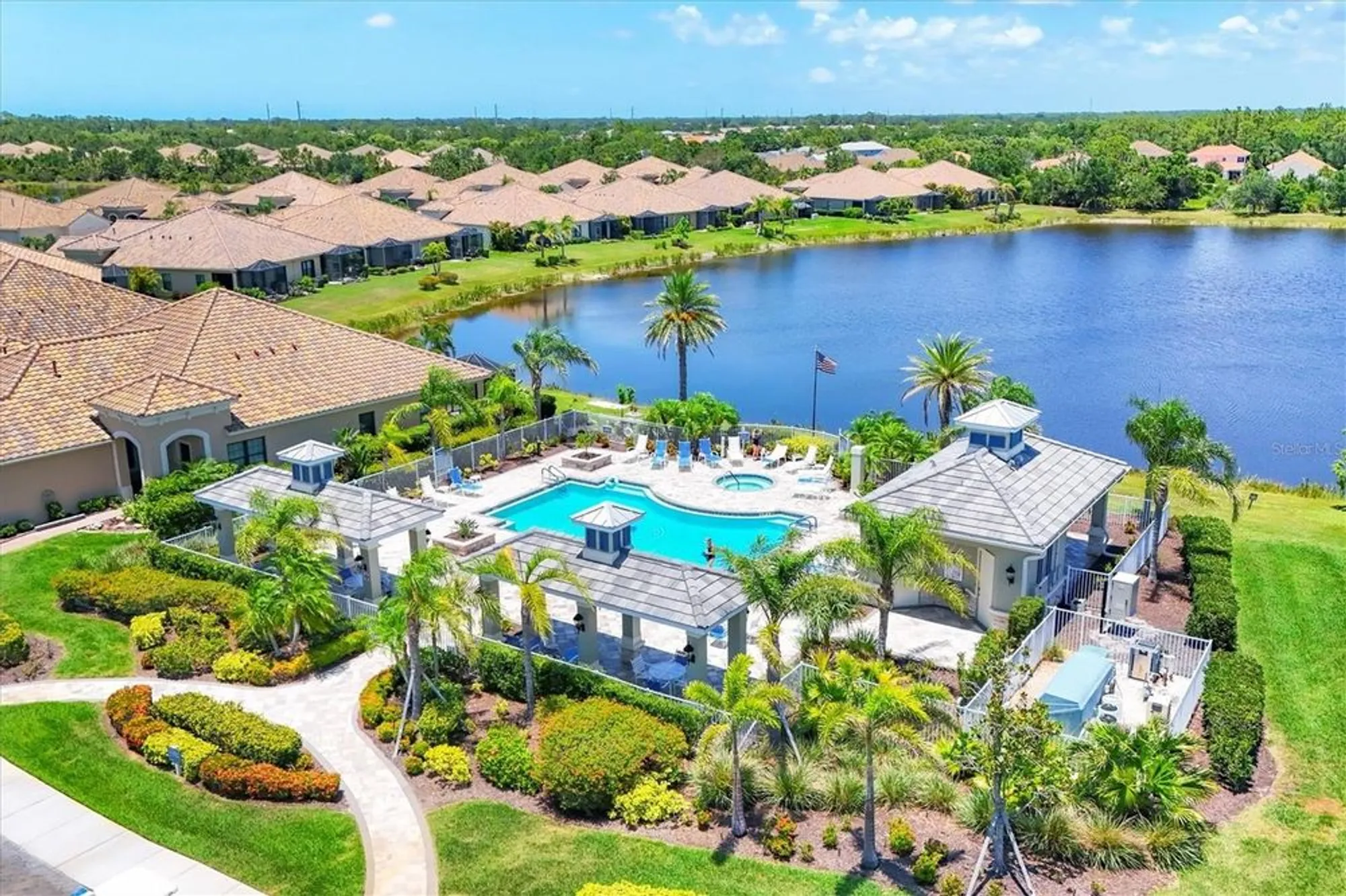 Property Slideshow image 36 of 55 | 21649 avon park ct, Venice, FL, 34293