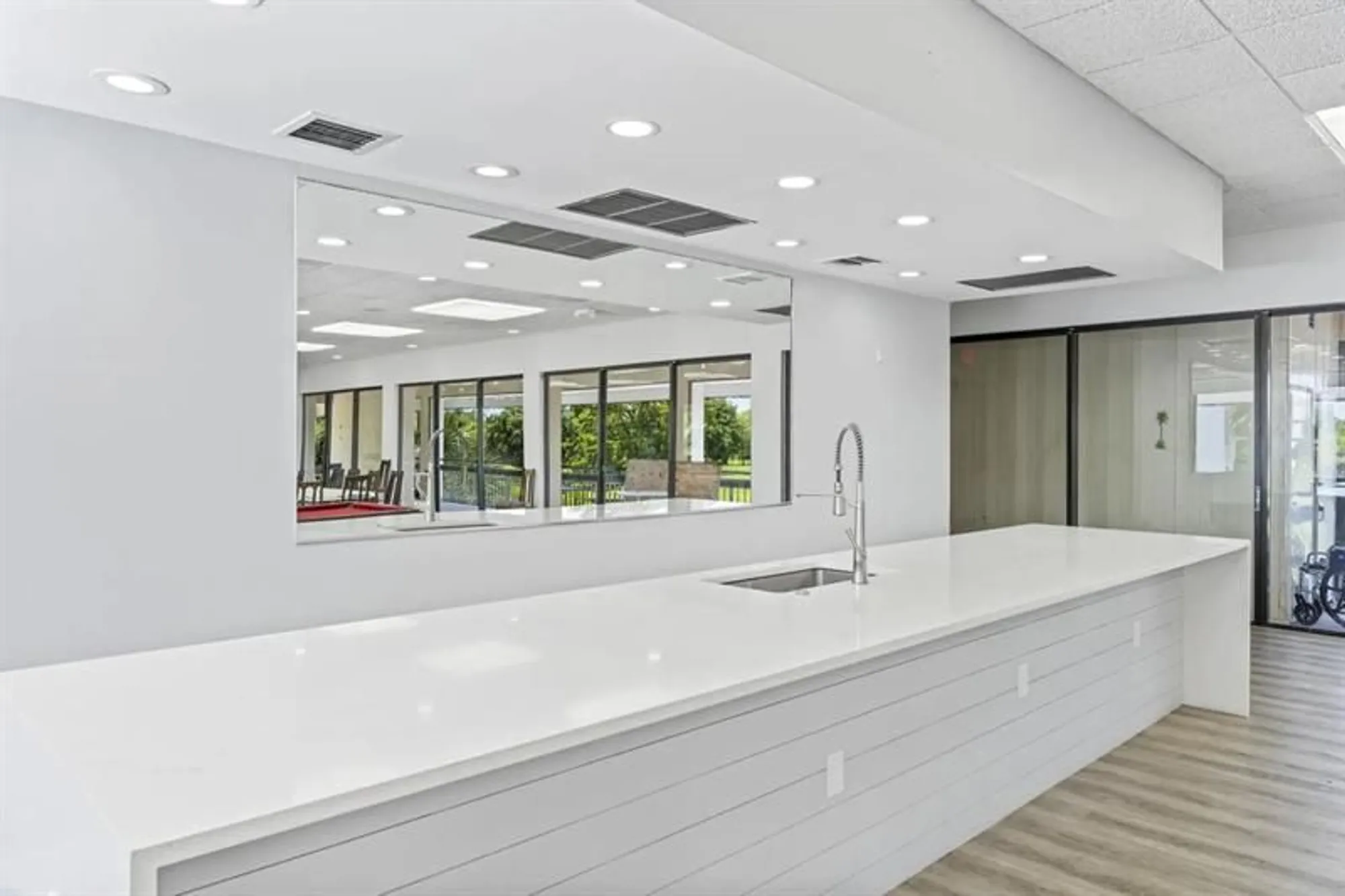 Property Slideshow image 26 of 28 | 3774 inverrary blvd apt 101p, Lauderhill, FL, 33319