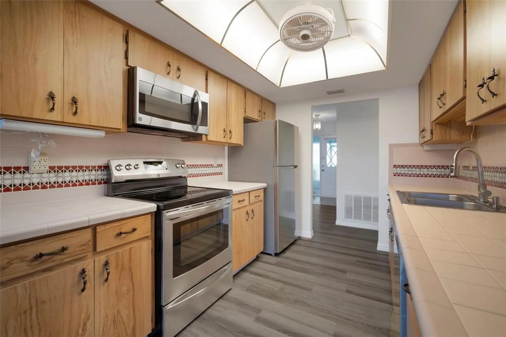 Property Slideshow image 14 of 53 | 1508 ingram dr # 20, Sun City Center, FL, 33573