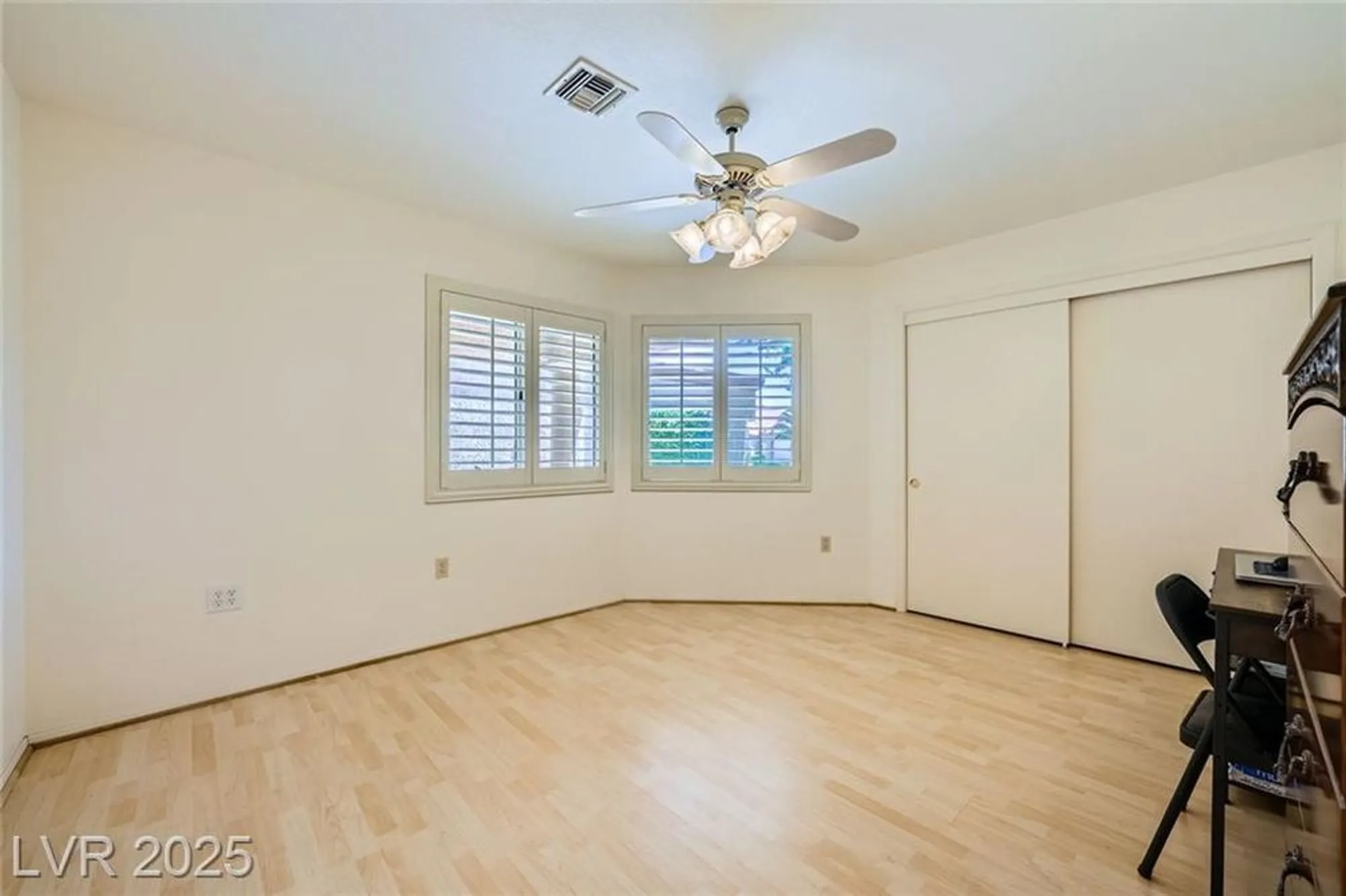 Property Slideshow image 27 of 53 | 9024 starmount dr, Las Vegas, NV, 89134