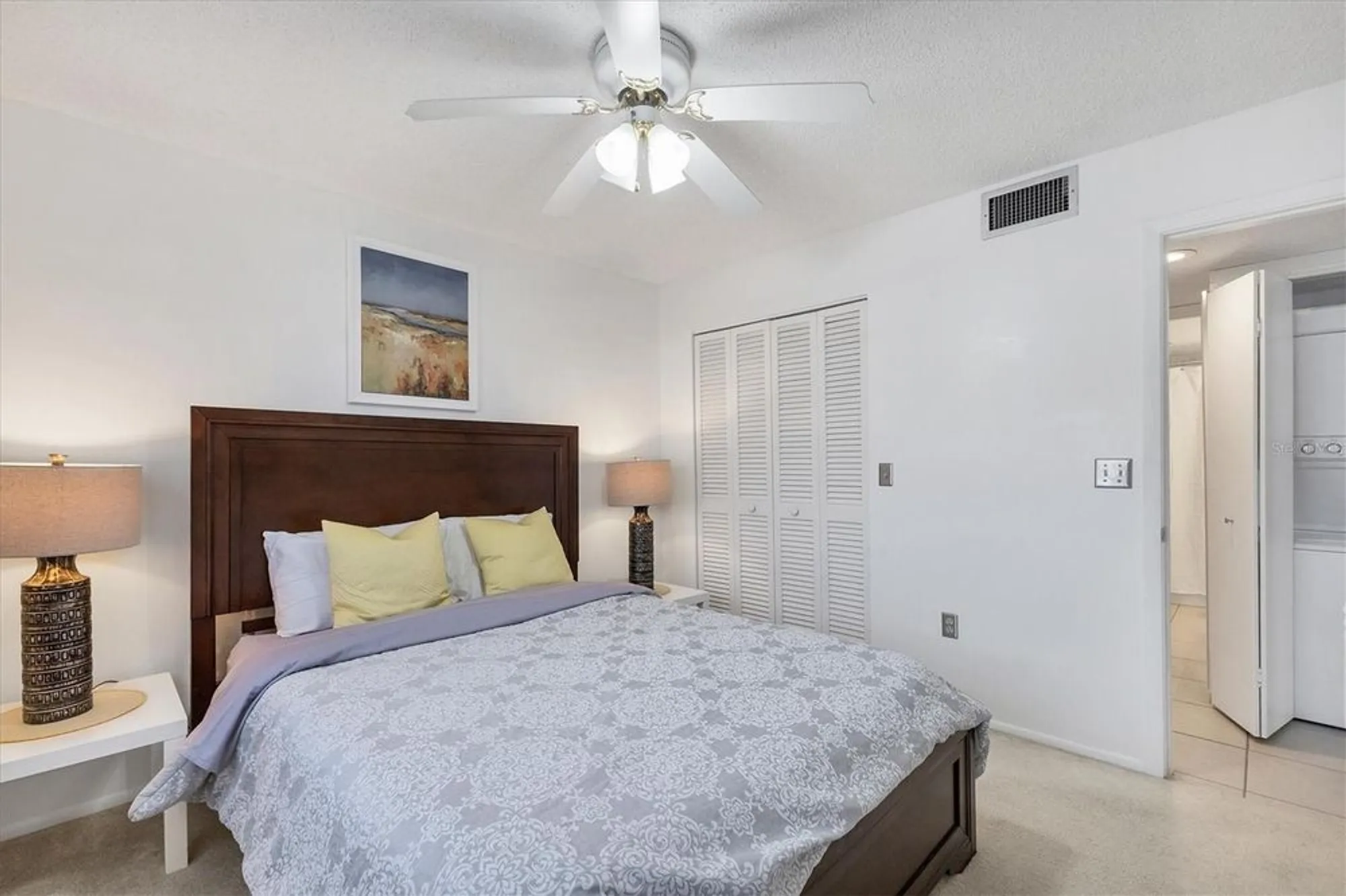 Property Slideshow image 23 of 64 | 2446 clubhouse cir unit 202, Sarasota, FL, 34232