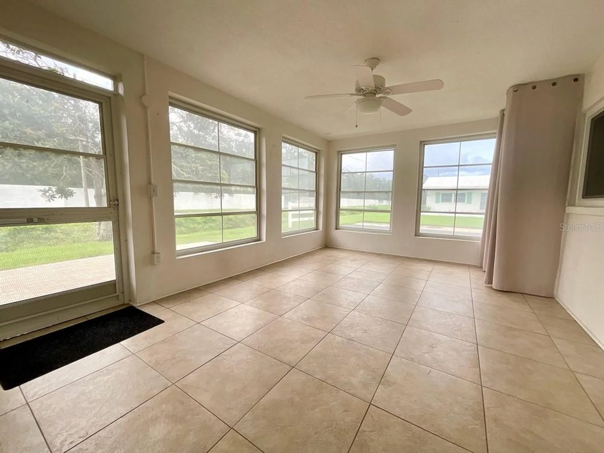 Property Slideshow image 21 of 43 | 9843 34th way n # 4, Pinellas Park, FL, 33782