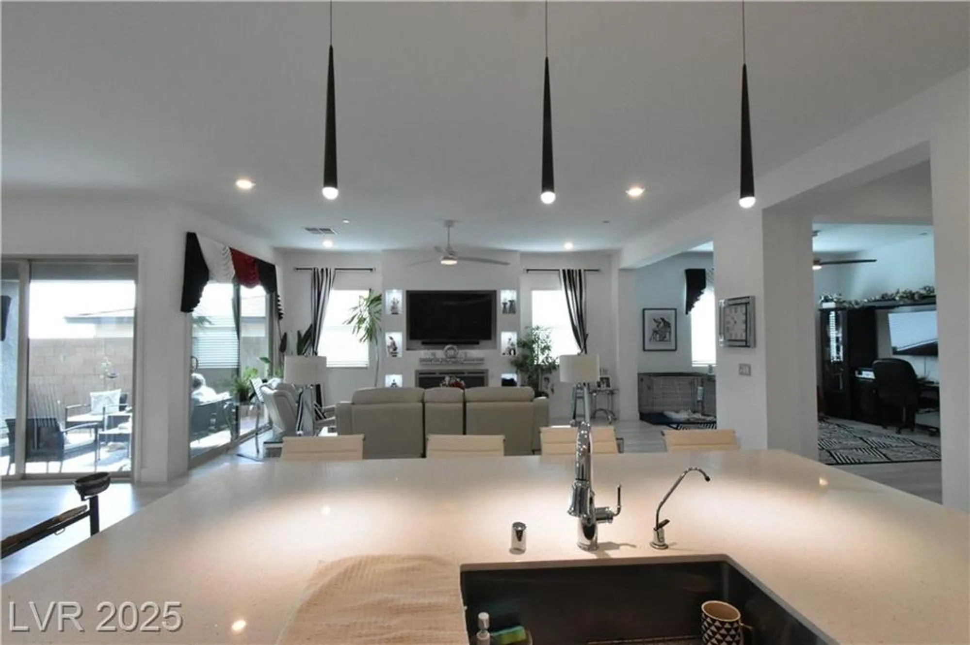 Property Slideshow image 25 of 88 | 12468 primrose grove ln, Las Vegas, NV, 89138