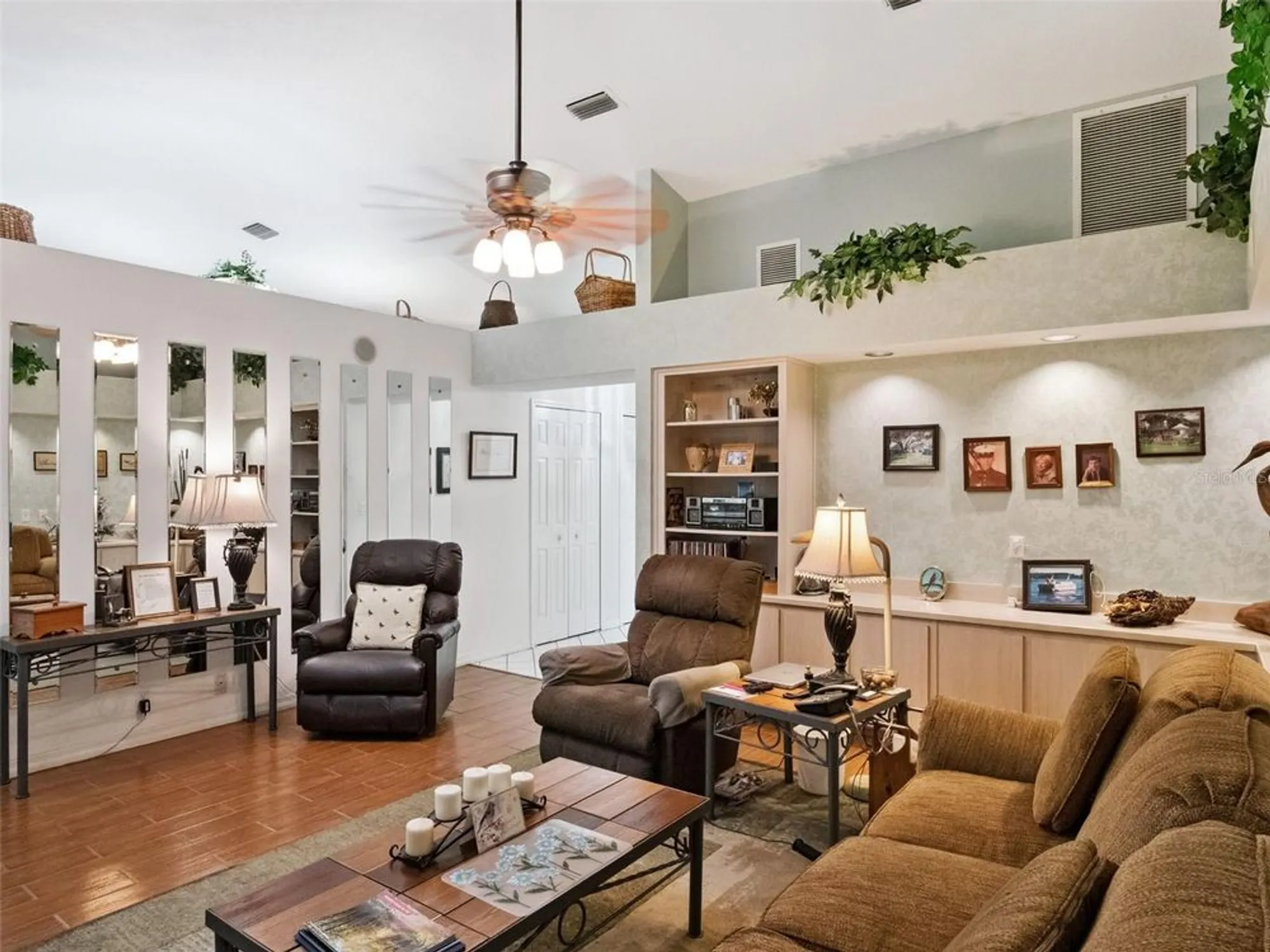 Property Slideshow image 13 of 86 | 5609 rosewall cir, Leesburg, FL, 34748