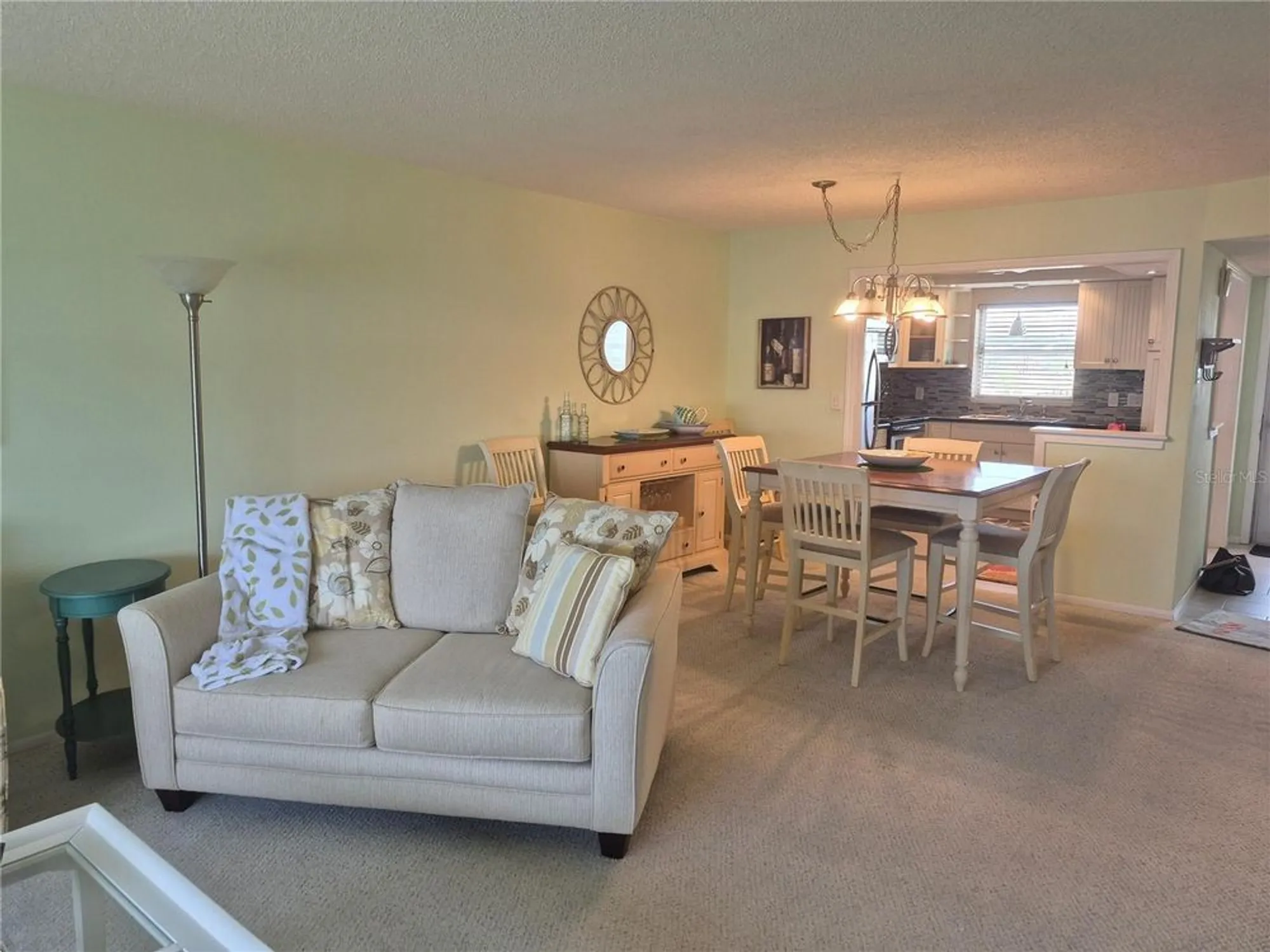 Property Slideshow image 14 of 25 | 4750 cove cir apt 304, St Petersburg, FL, 33708