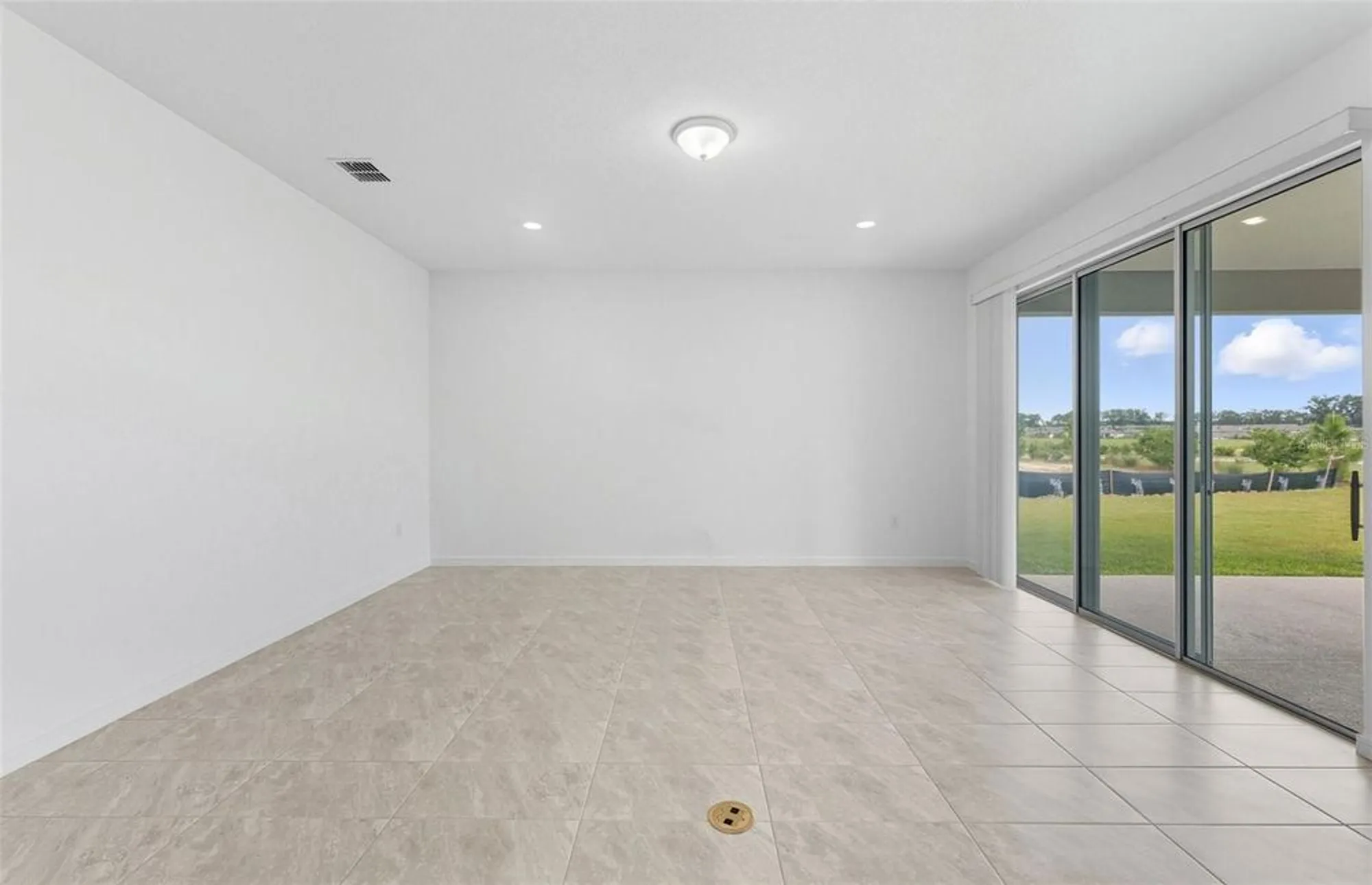 Property Slideshow image 7 of 35 | 8335 sw 58th loop, Ocala, FL, 34481