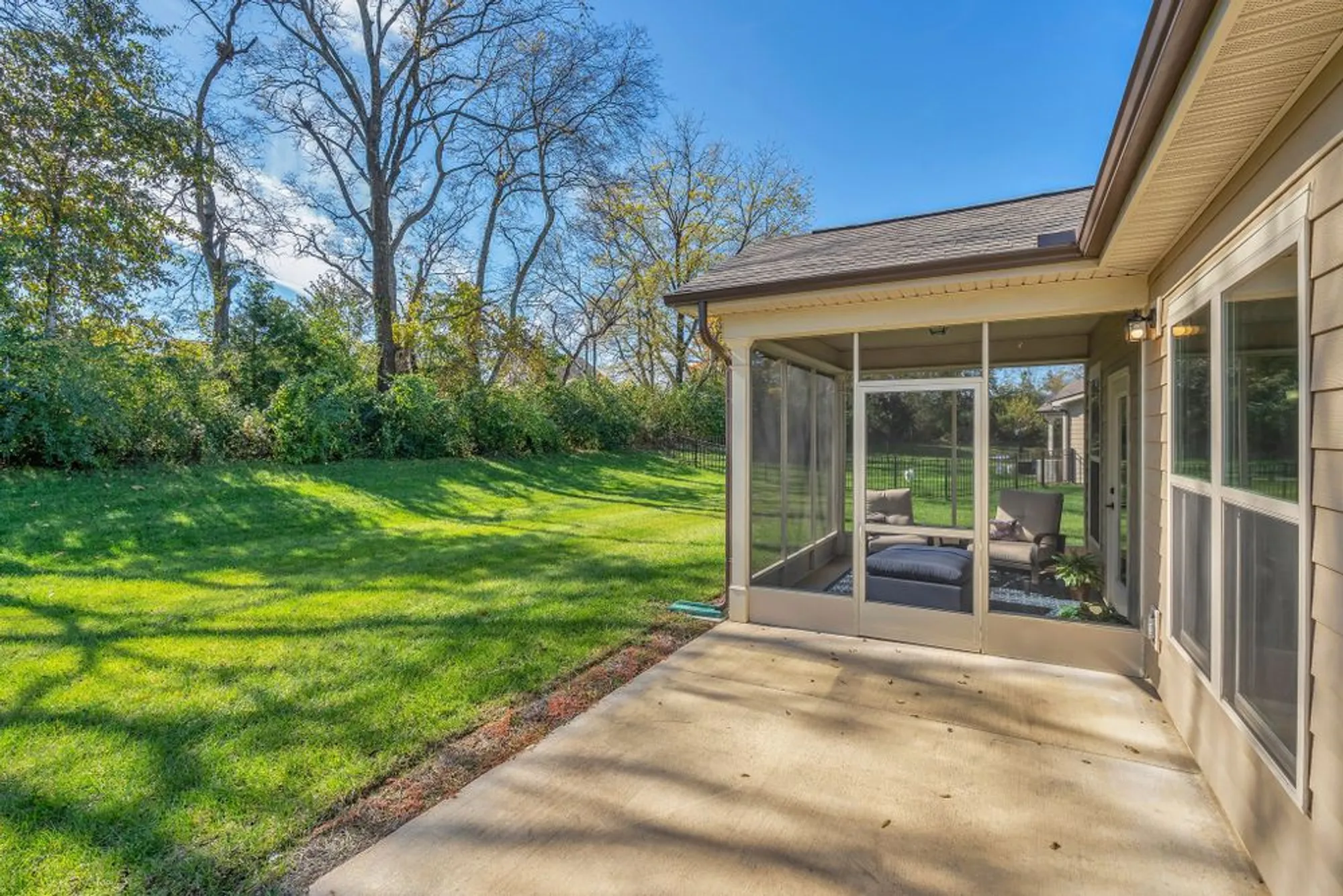 Property Slideshow image 36 of 65 | 2061 hardin pl, Spring Hill, TN, 37174