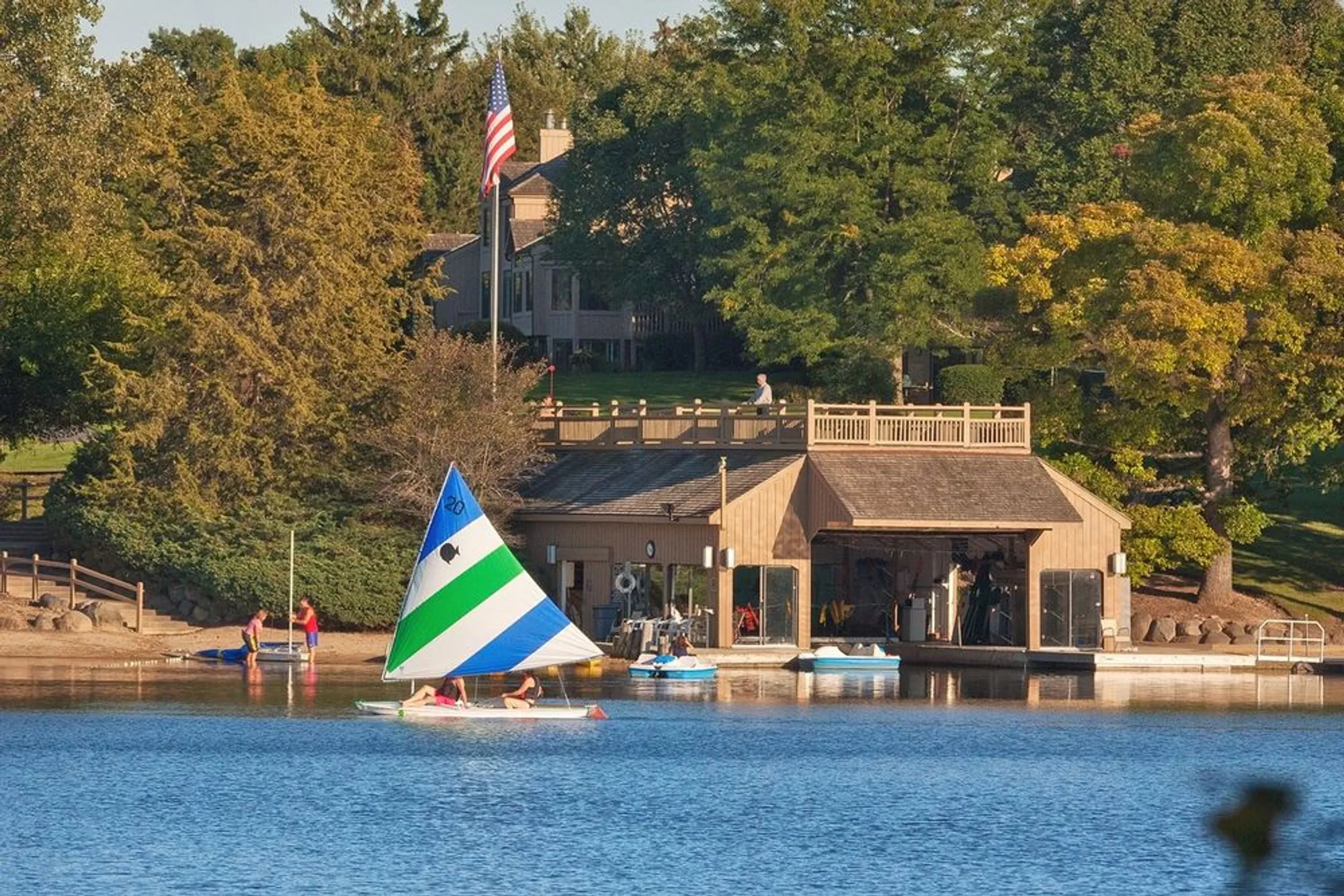 Property Slideshow image 36 of 45 | 33 shoreline rd b, Lake Barrington, IL, 60010