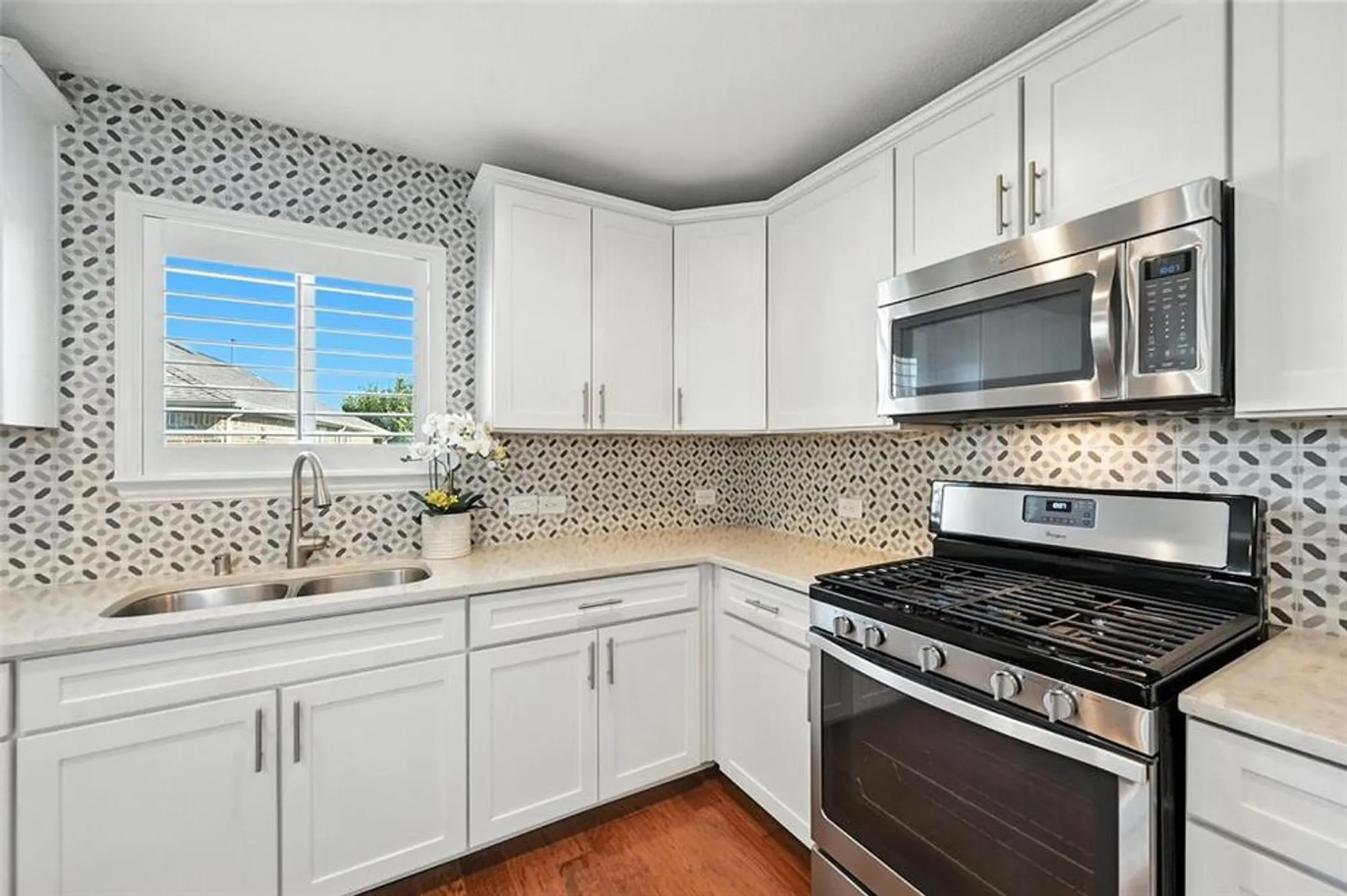 Property Slideshow image 4 of 38 | 2306 feathering dr, Frisco, TX, 75036