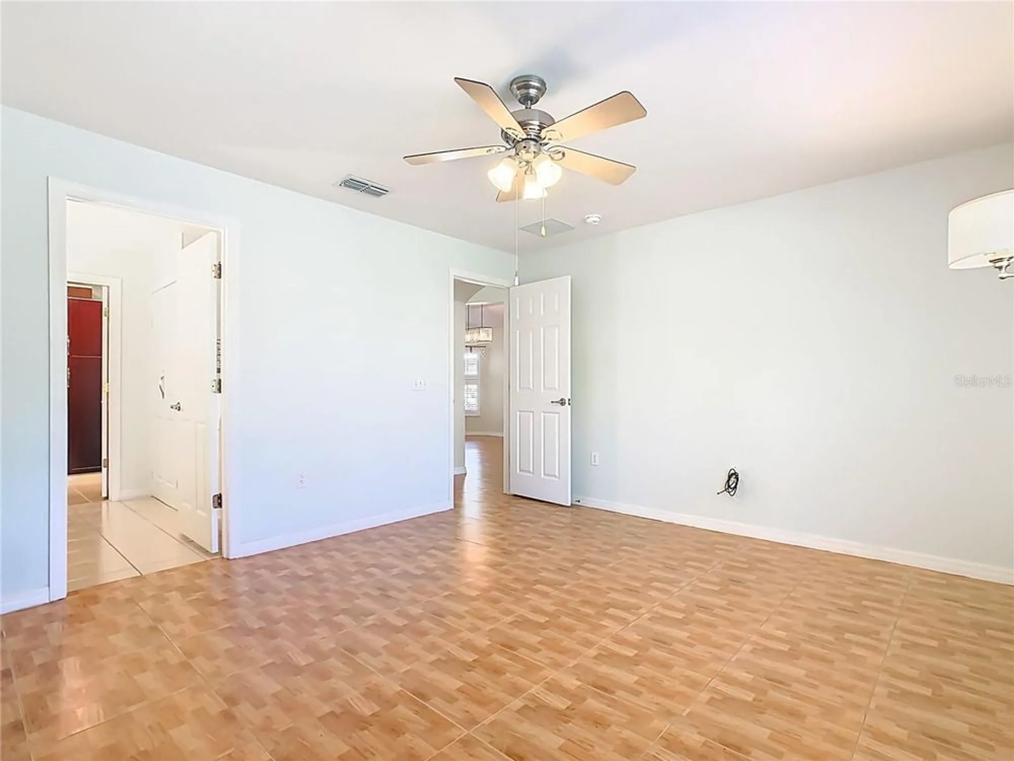 Property Slideshow image 17 of 49 | 205 bell tower xing, Poinciana, FL, 34759