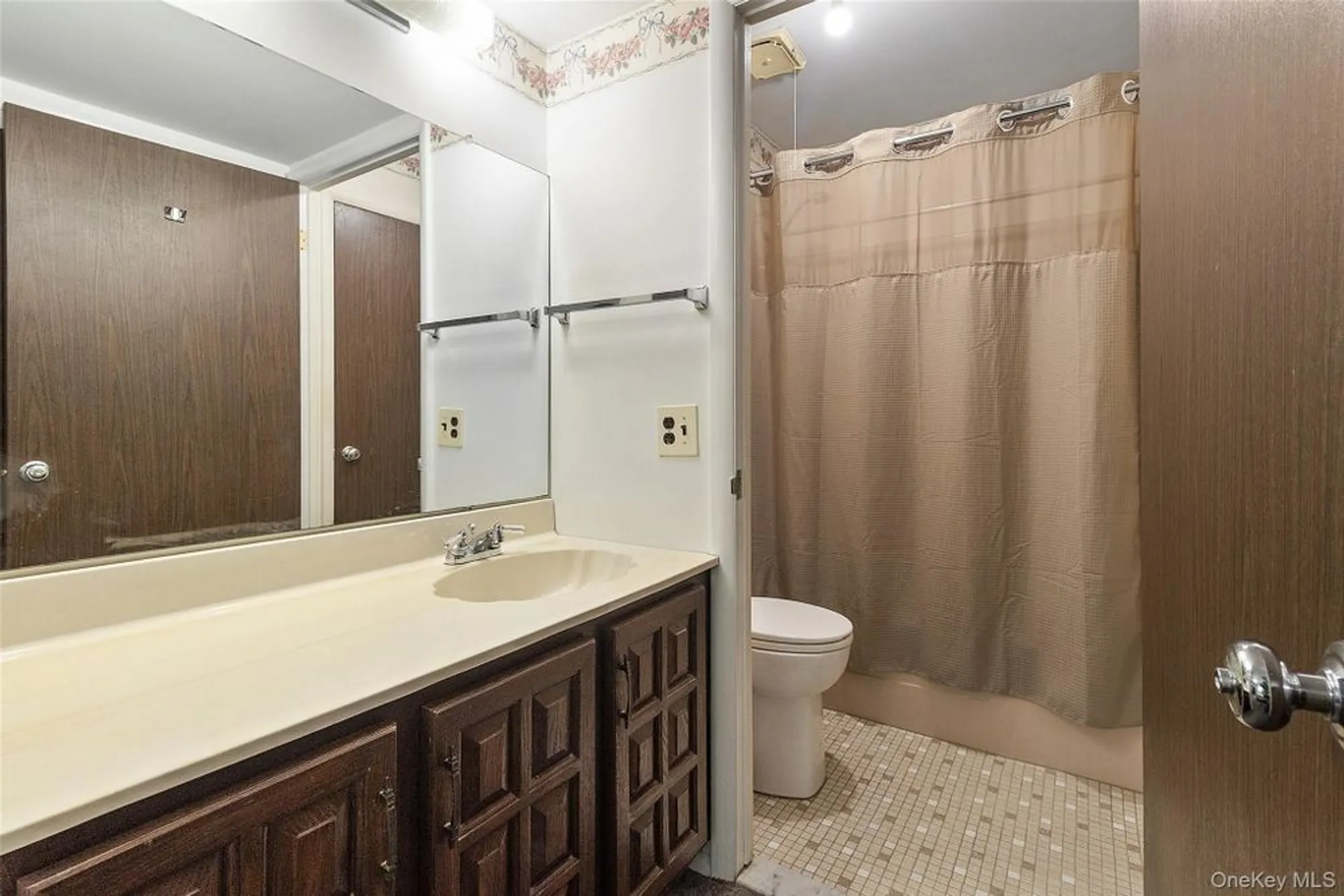 Property Slideshow image 18 of 31 | 84 molly pitcher ln h, Yorktown Heights, NY, 10598