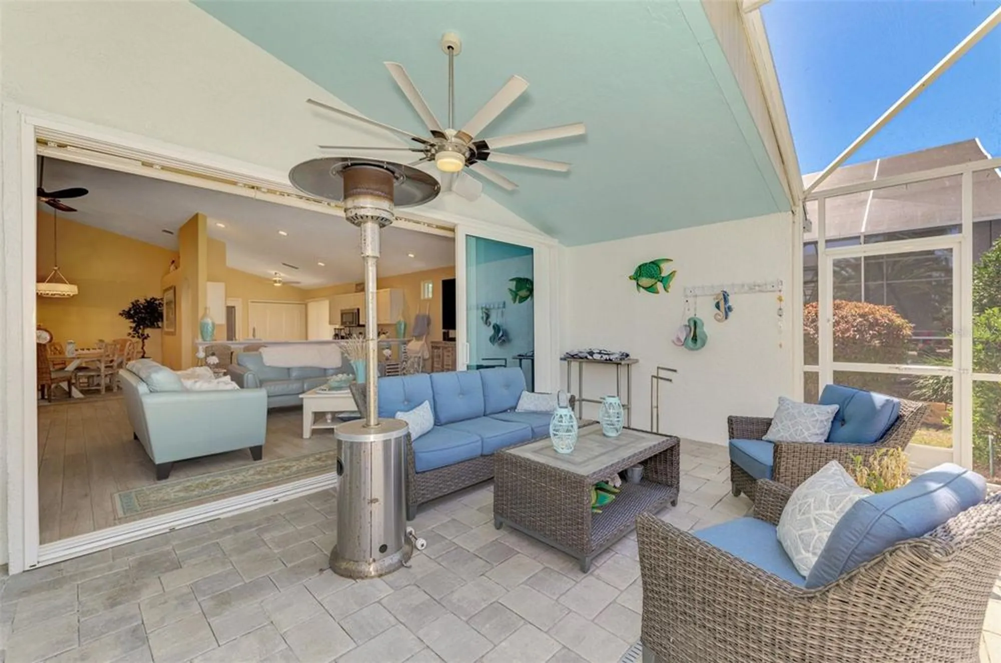 Property Slideshow image 43 of 55 | 320 bermuda ct 10, Venice, FL, 34293