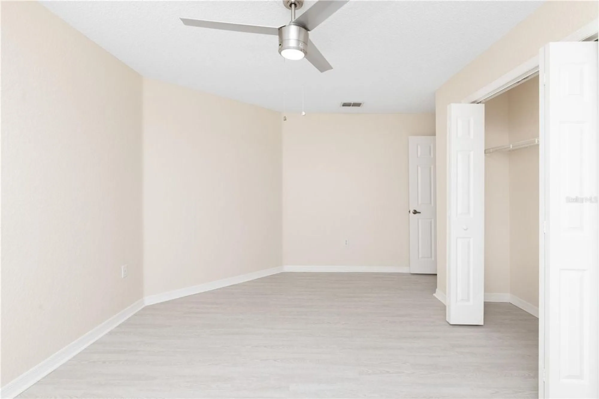 Property Slideshow image 29 of 52 | 9390 mississippi run, Weeki Wachee, FL, 34613