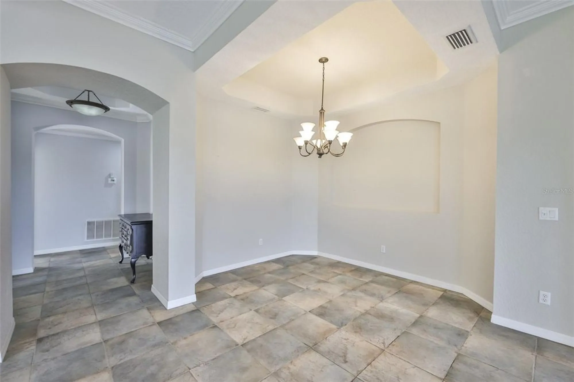 Property Slideshow image 21 of 53 | 1324 emerald dunes dr, Sun City Center, FL, 33573