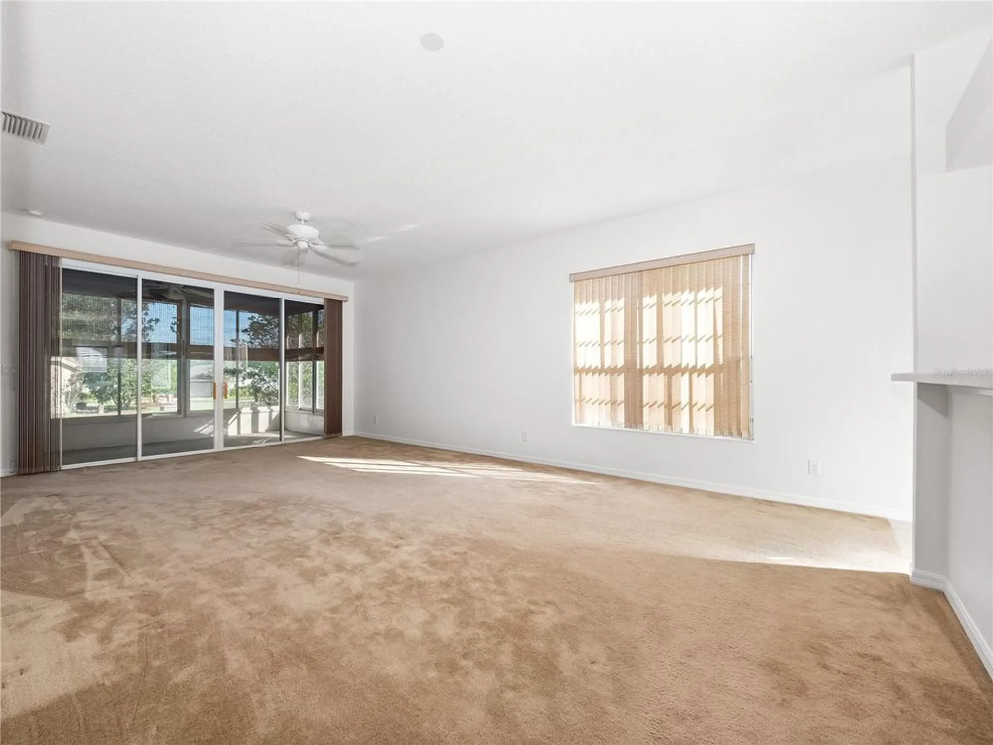 Property Slideshow image 7 of 77 | 20505 queen alexandra dr, Leesburg, FL, 34748