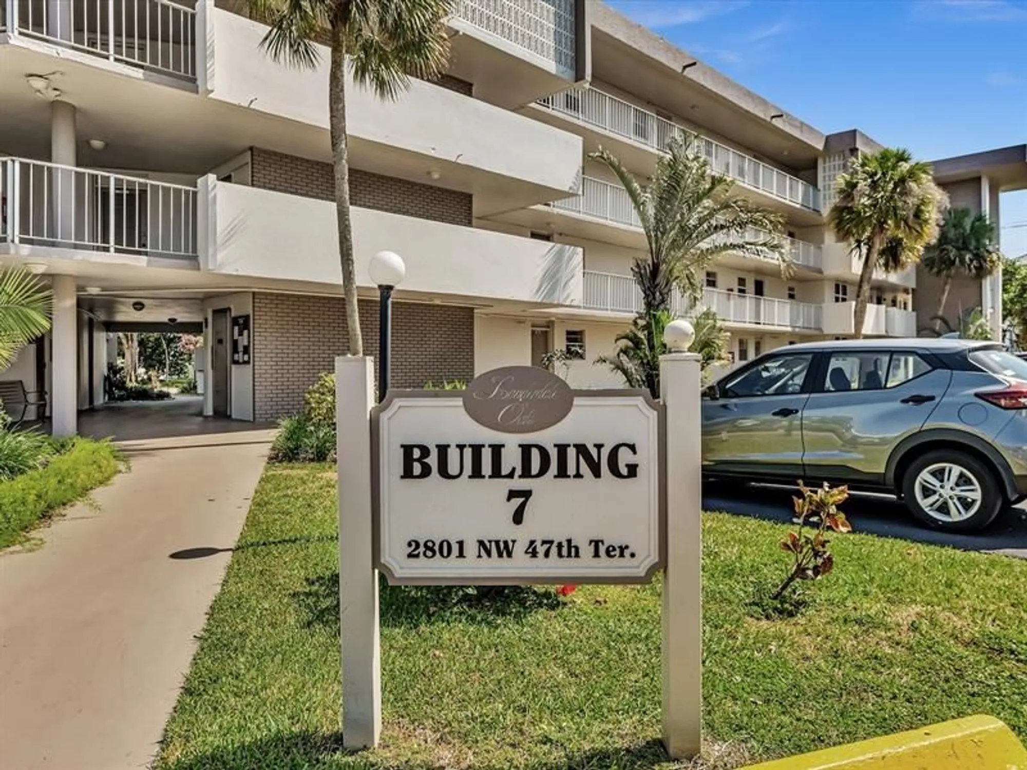 Property Slideshow image 3 of 41 | 2801 nw 47th ter apt 106, Lauderdale Lakes, FL, 33313
